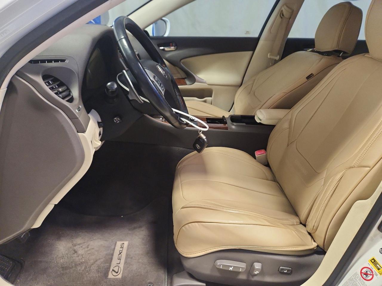 2011 Lexus Is 250 White vin: JTHCF5C23B5049705