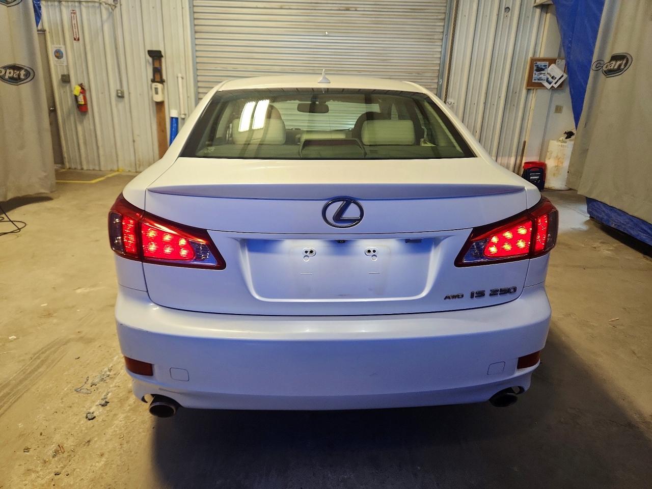 2011 Lexus Is 250 White vin: JTHCF5C23B5049705