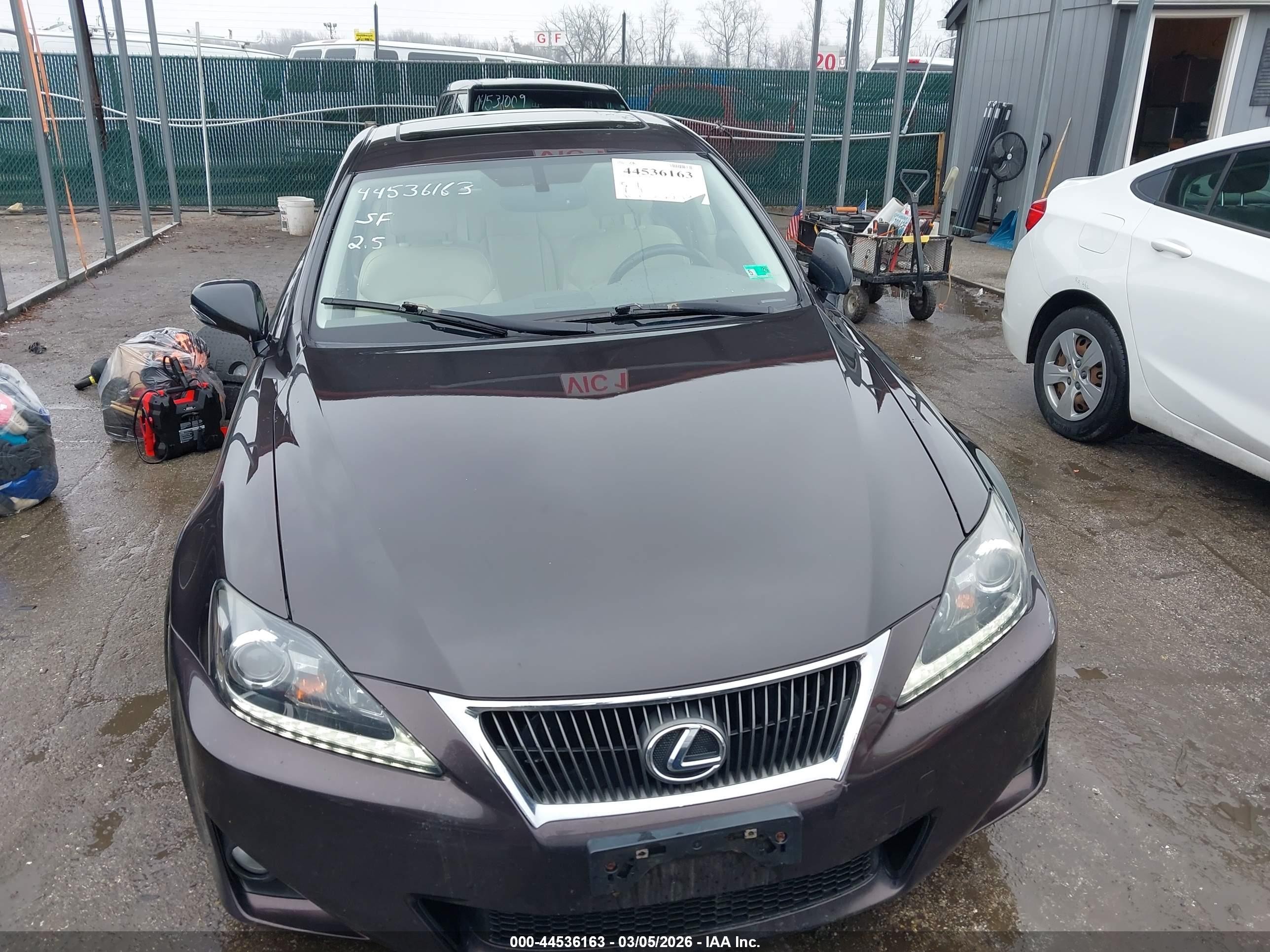 2012 Lexus Is 250   Черный vin: JTHCF5C23C5060639