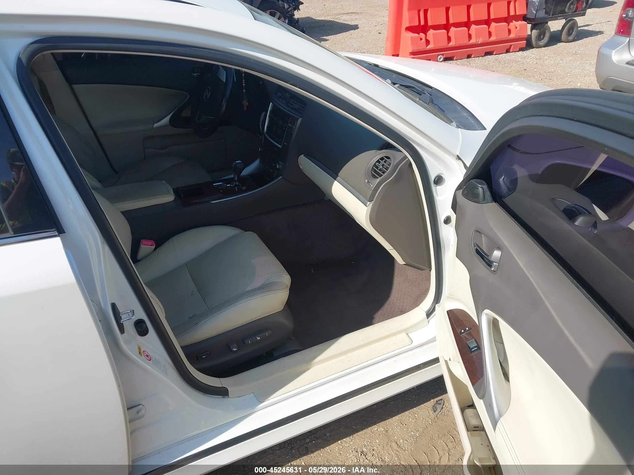 2012 Lexus Is 250   White vin: JTHCF5C24C5060357