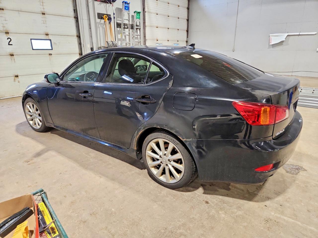 2010 Lexus Is 250 Черный vin: JTHCF5C25A2034090