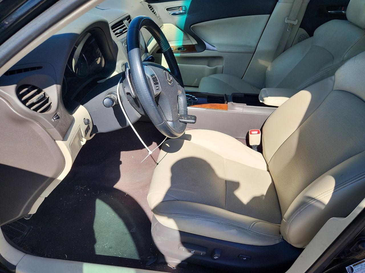 2011 Lexus Is 250 Черный vin: JTHCF5C26B5046054