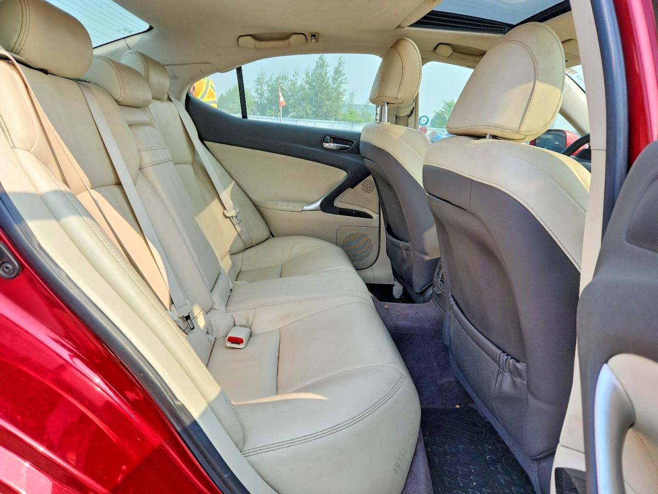 2011 Lexus Is 250 Red vin: JTHCF5C27B5049027