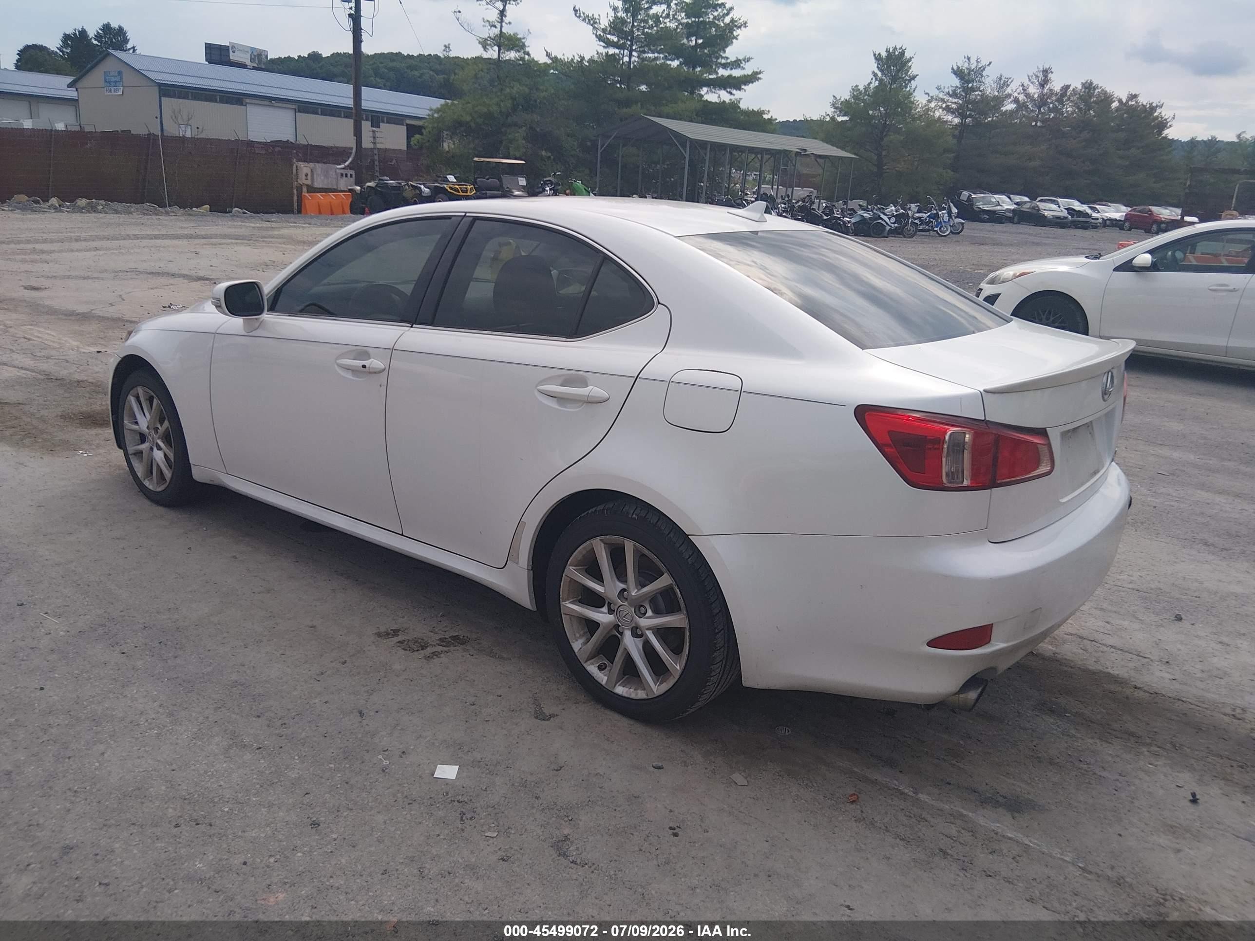 2011 Lexus Is 250   White vin: JTHCF5C27B5052218