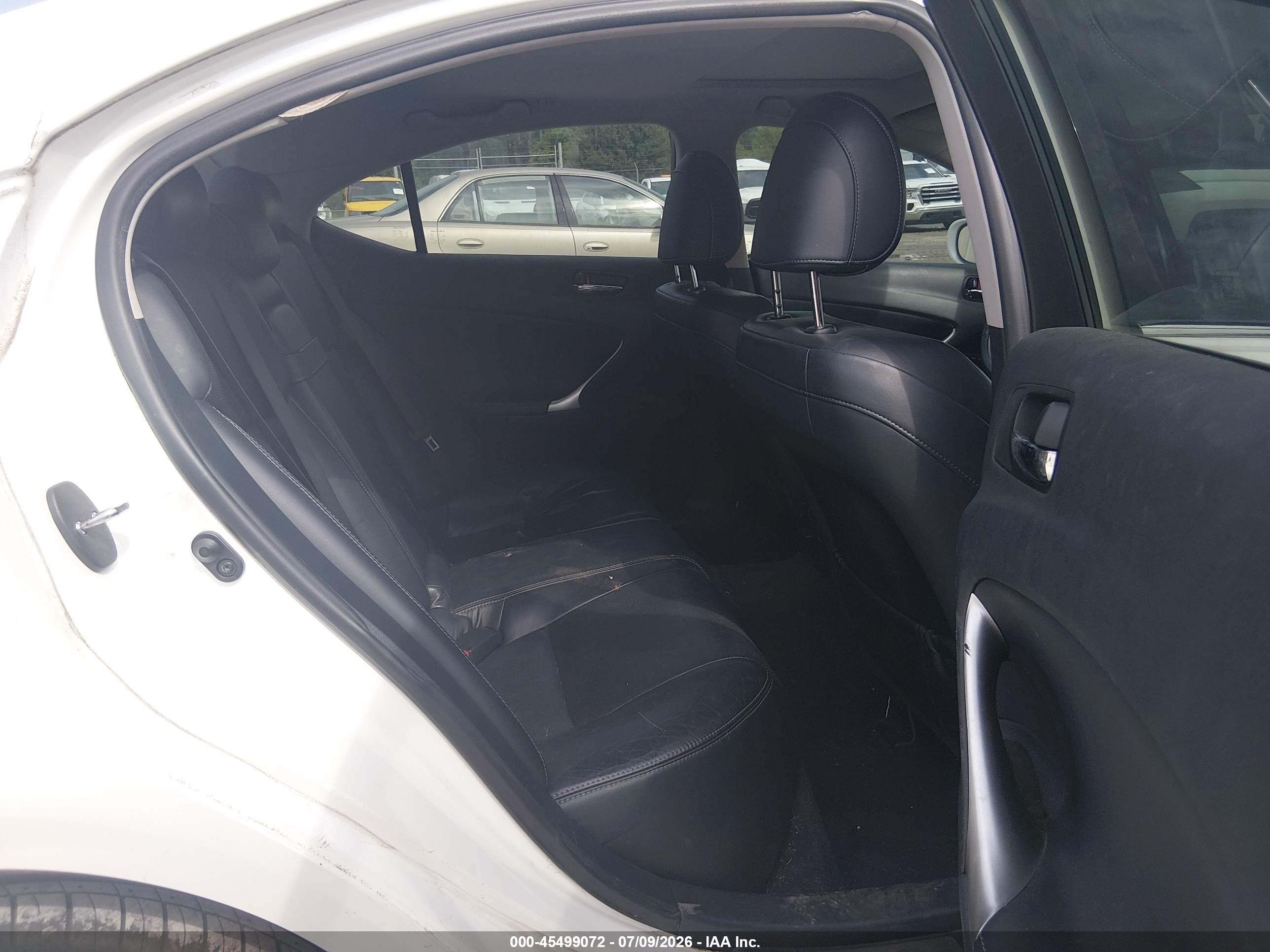 2011 Lexus Is 250   White vin: JTHCF5C27B5052218