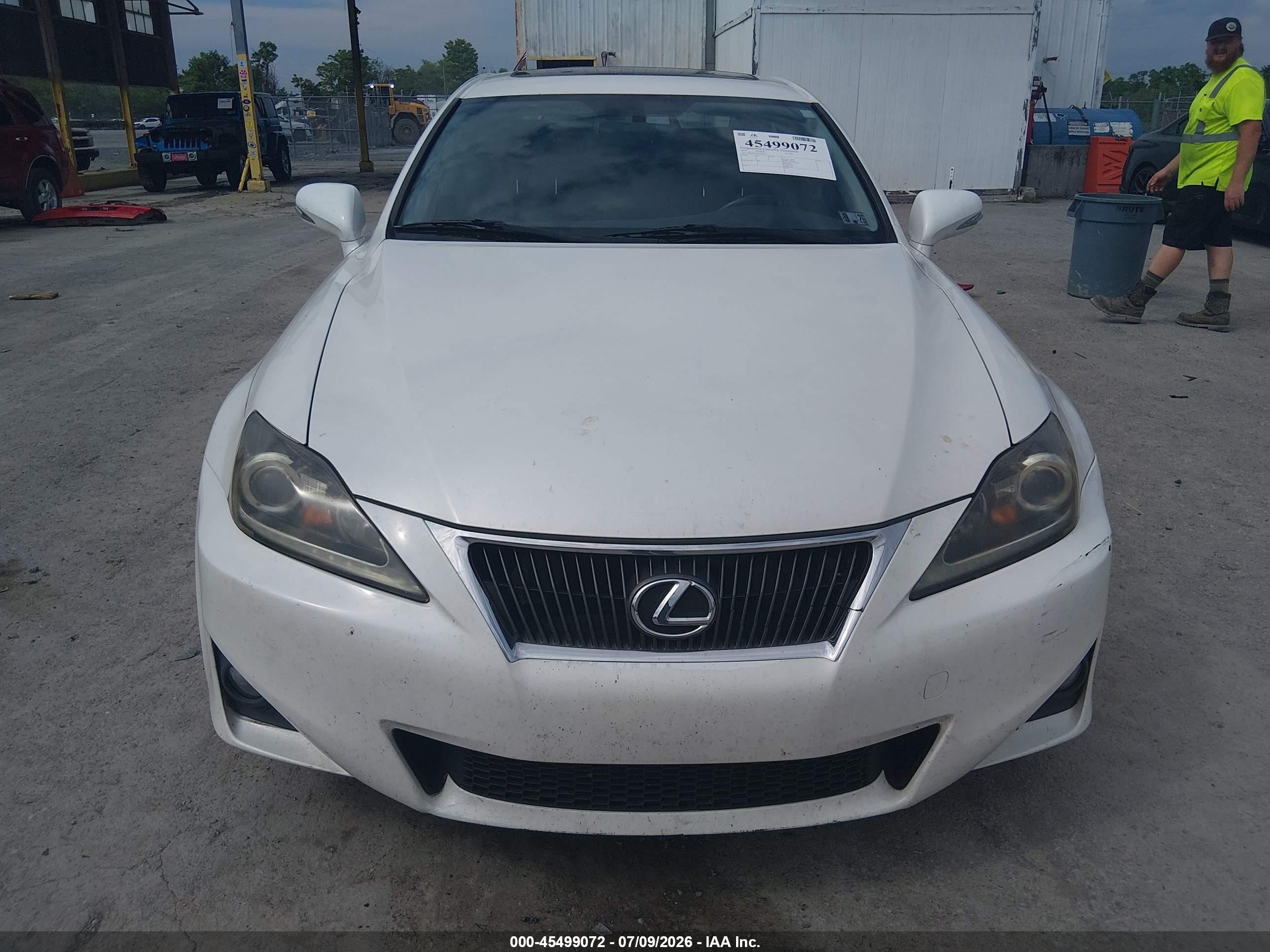 2011 Lexus Is 250   White vin: JTHCF5C27B5052218