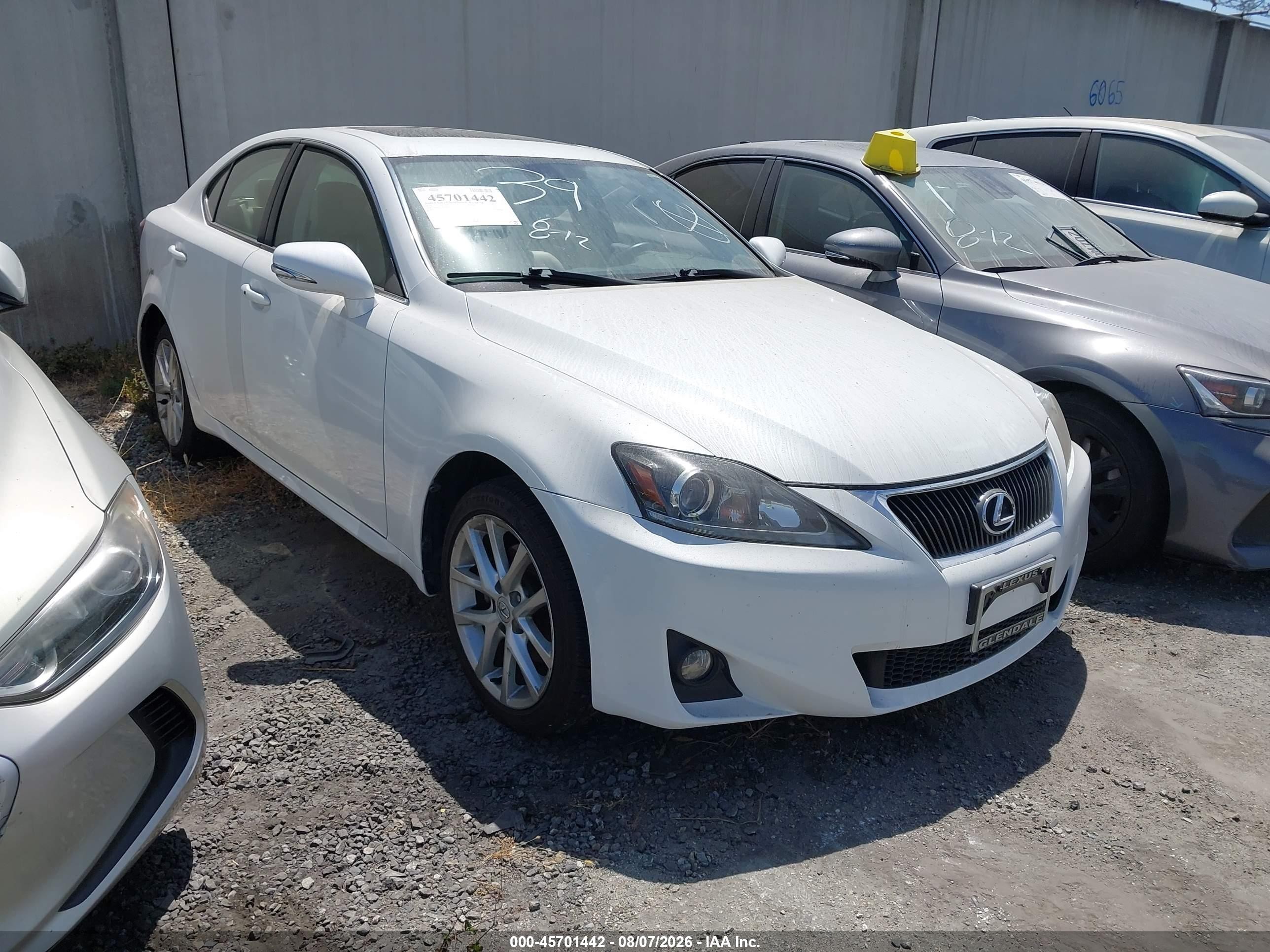 2011 Lexus Is 250 White vin: JTHCF5C28B5047061