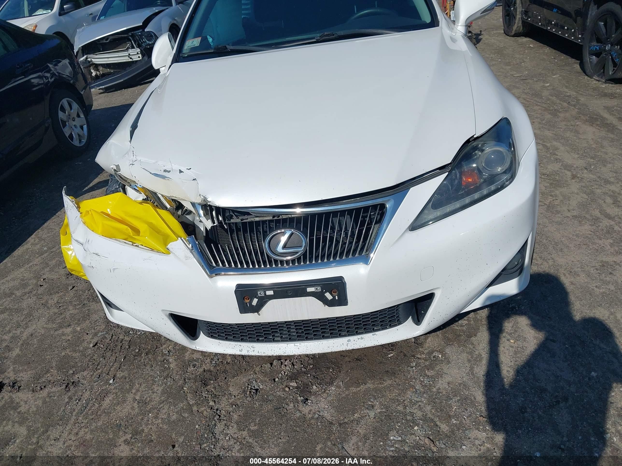 2011 Lexus Is 250   White vin: JTHCF5C28B5049442