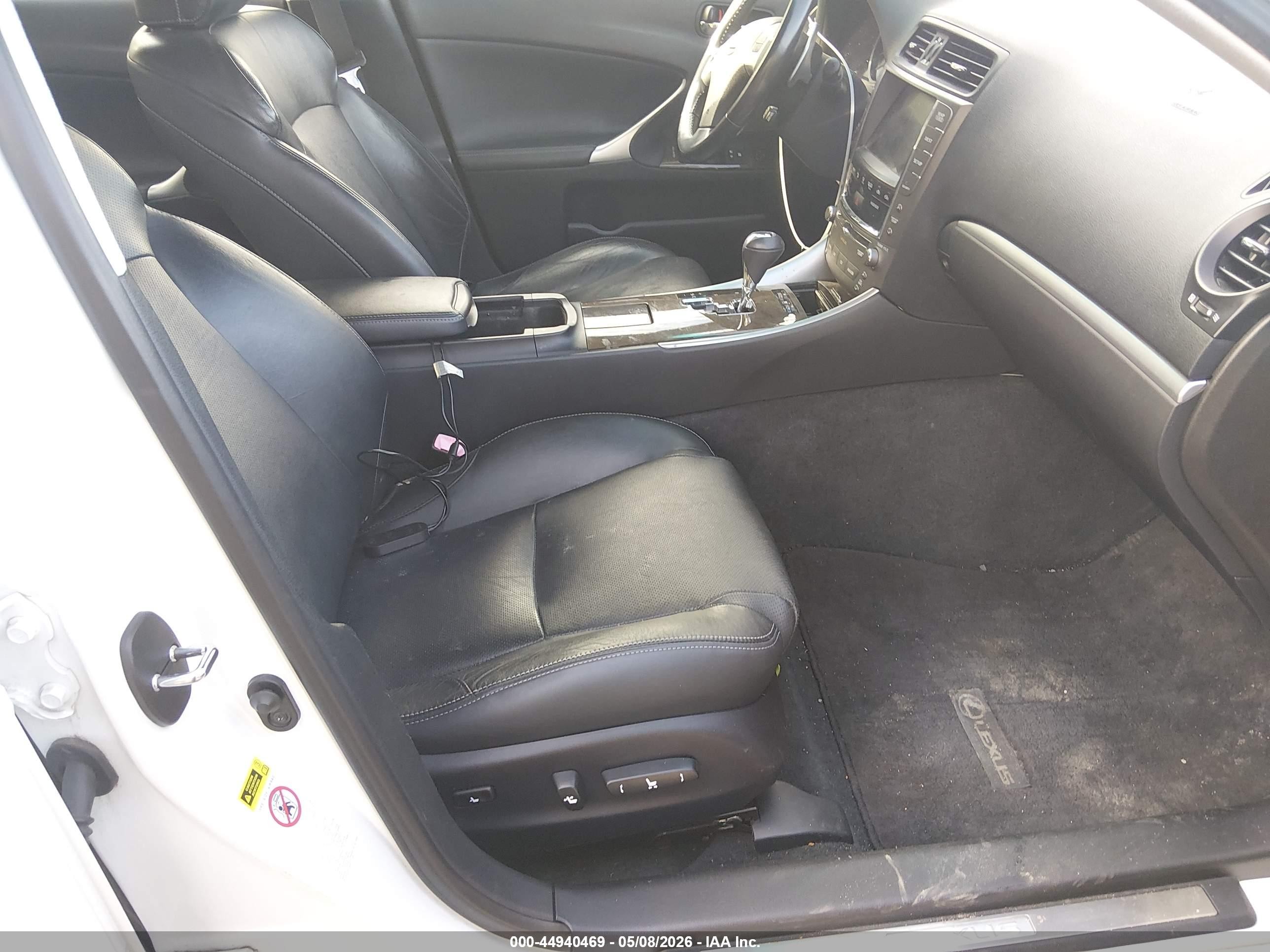 2011 Lexus Is 250   White vin: JTHCF5C28B5050462