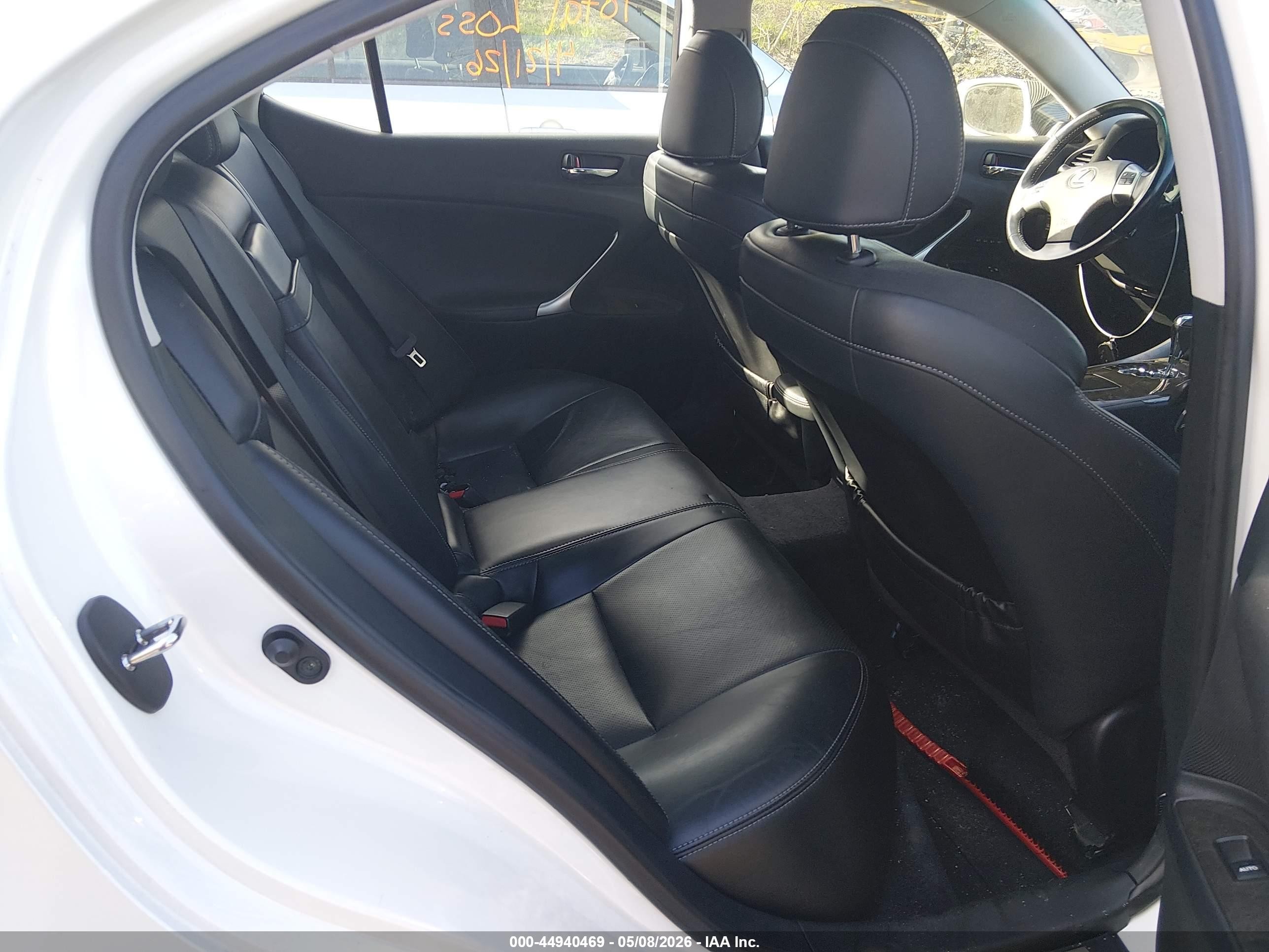 2011 Lexus Is 250   White vin: JTHCF5C28B5050462