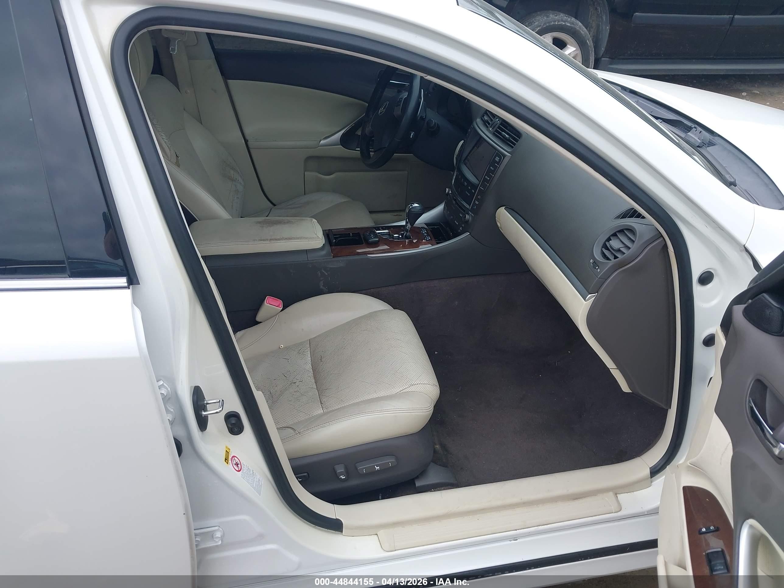 2012 Lexus Is 250 White vin: JTHCF5C28C5058613