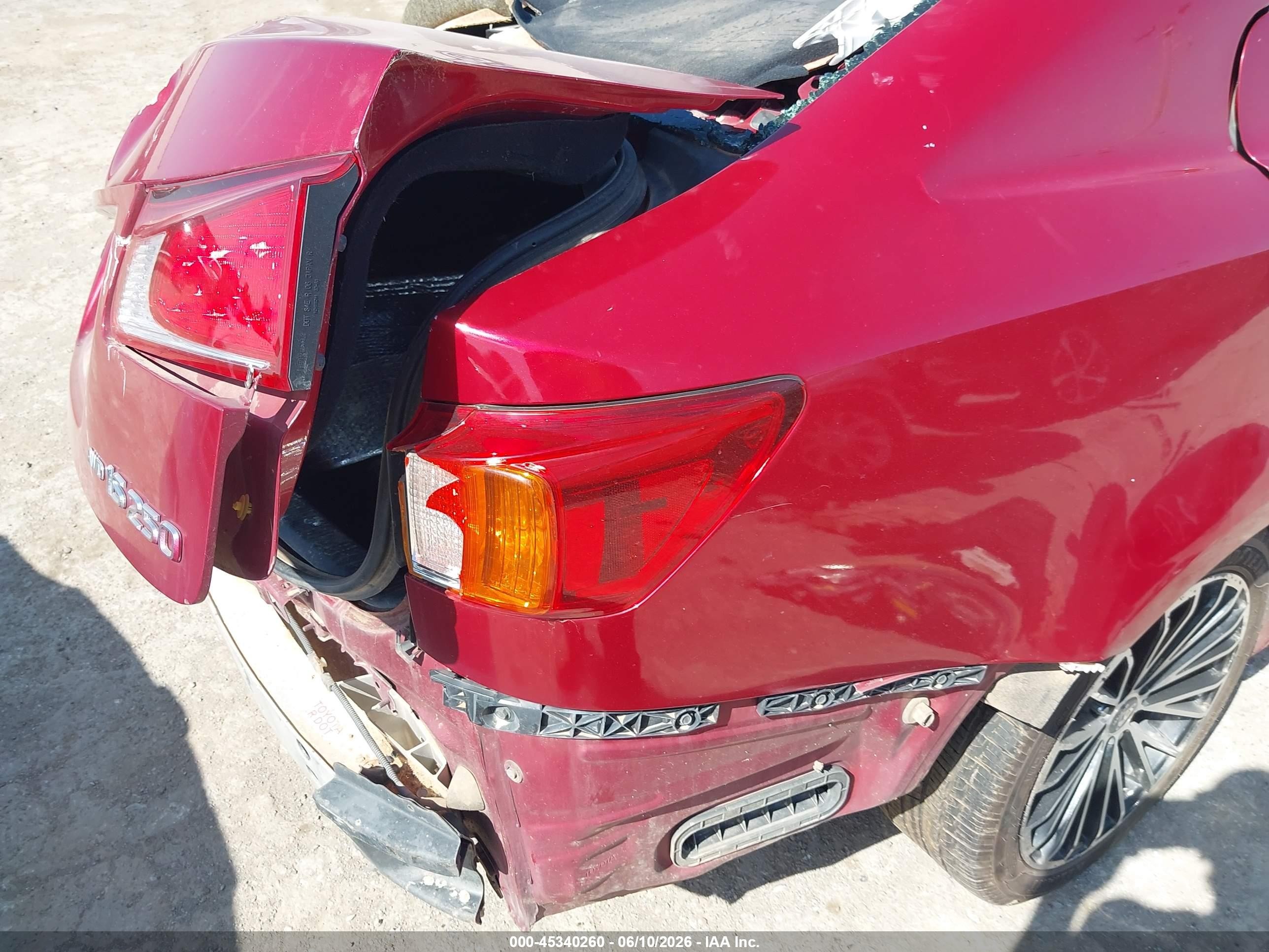 2010 Lexus Is 250   Red vin: JTHCF5C2XA5040224