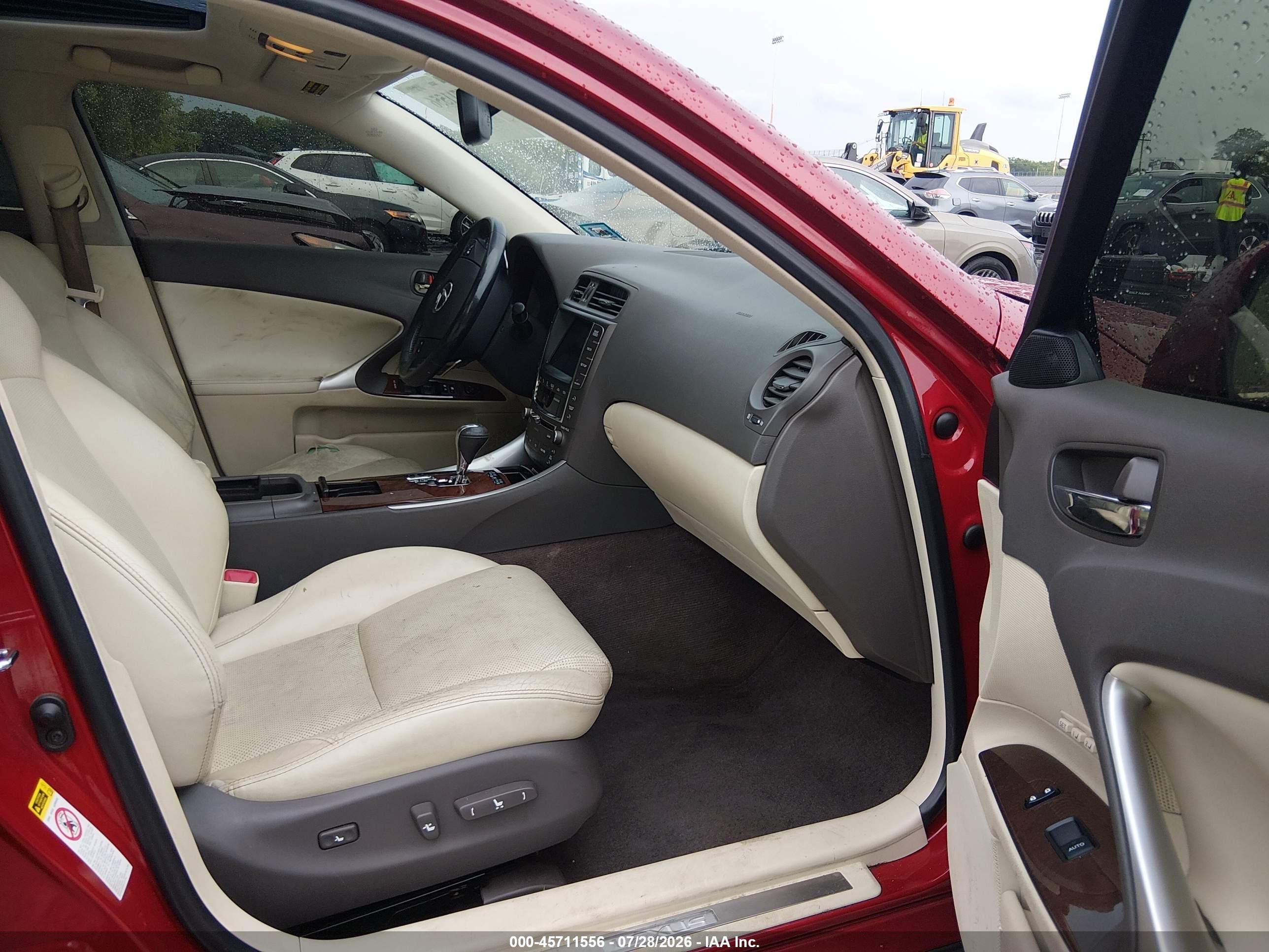 2010 Lexus Is 250   Red vin: JTHCF5C2XA5043432