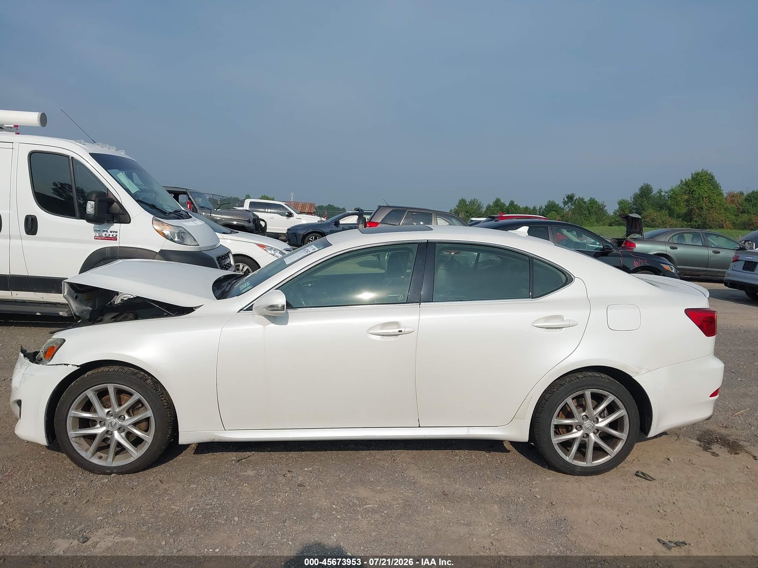 2012 Lexus Is 250   White vin: JTHCF5C2XC5058497