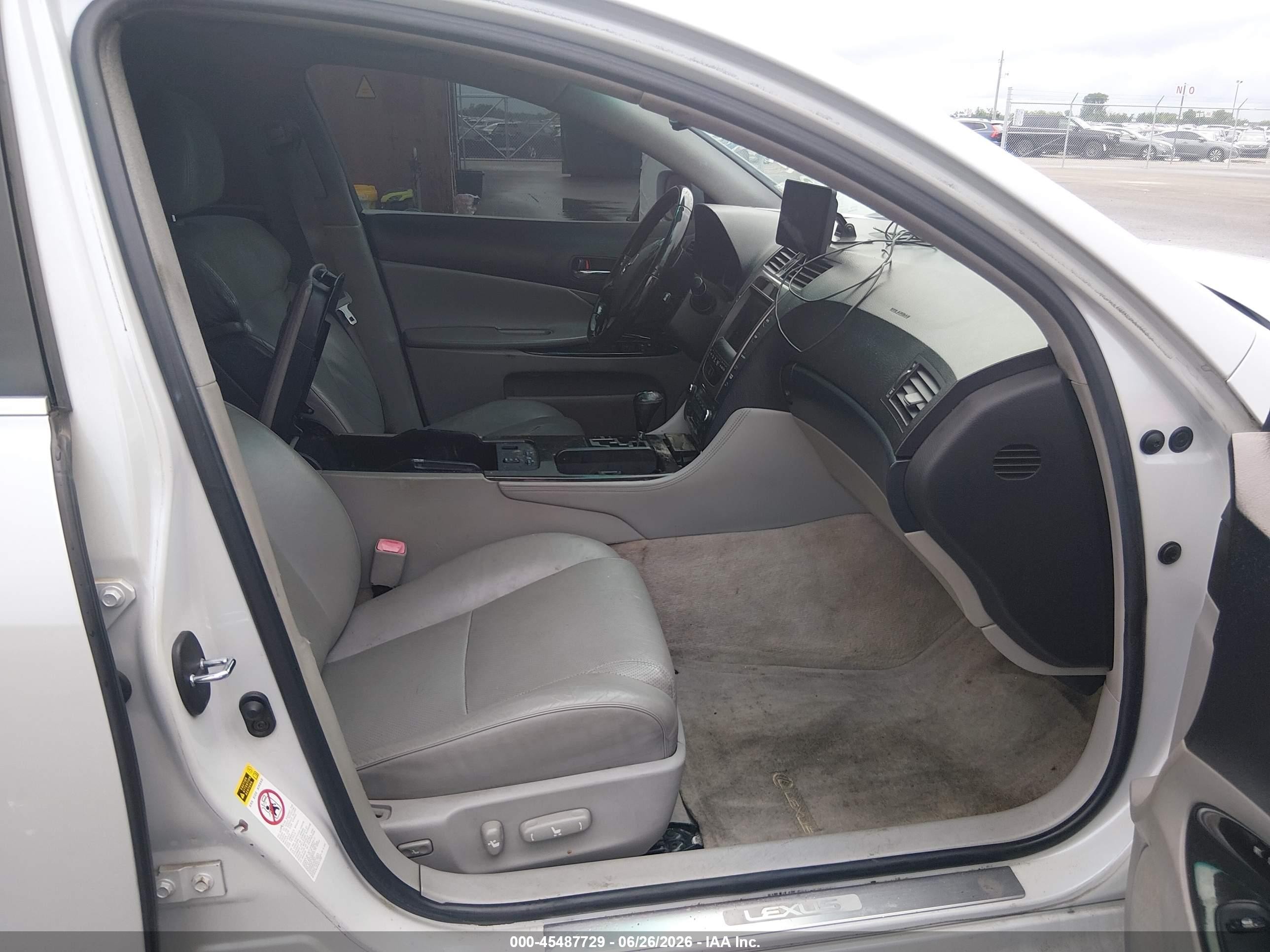 2006 Lexus Gs 300   White vin: JTHCH96S160014631