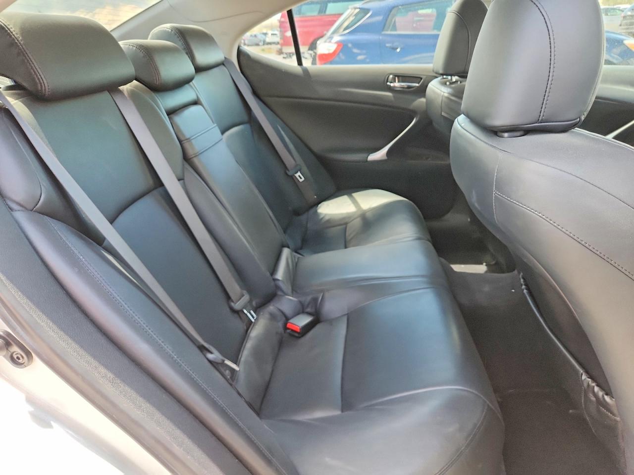 2008 Lexus Is 250 Белый vin: JTHCK262082020503