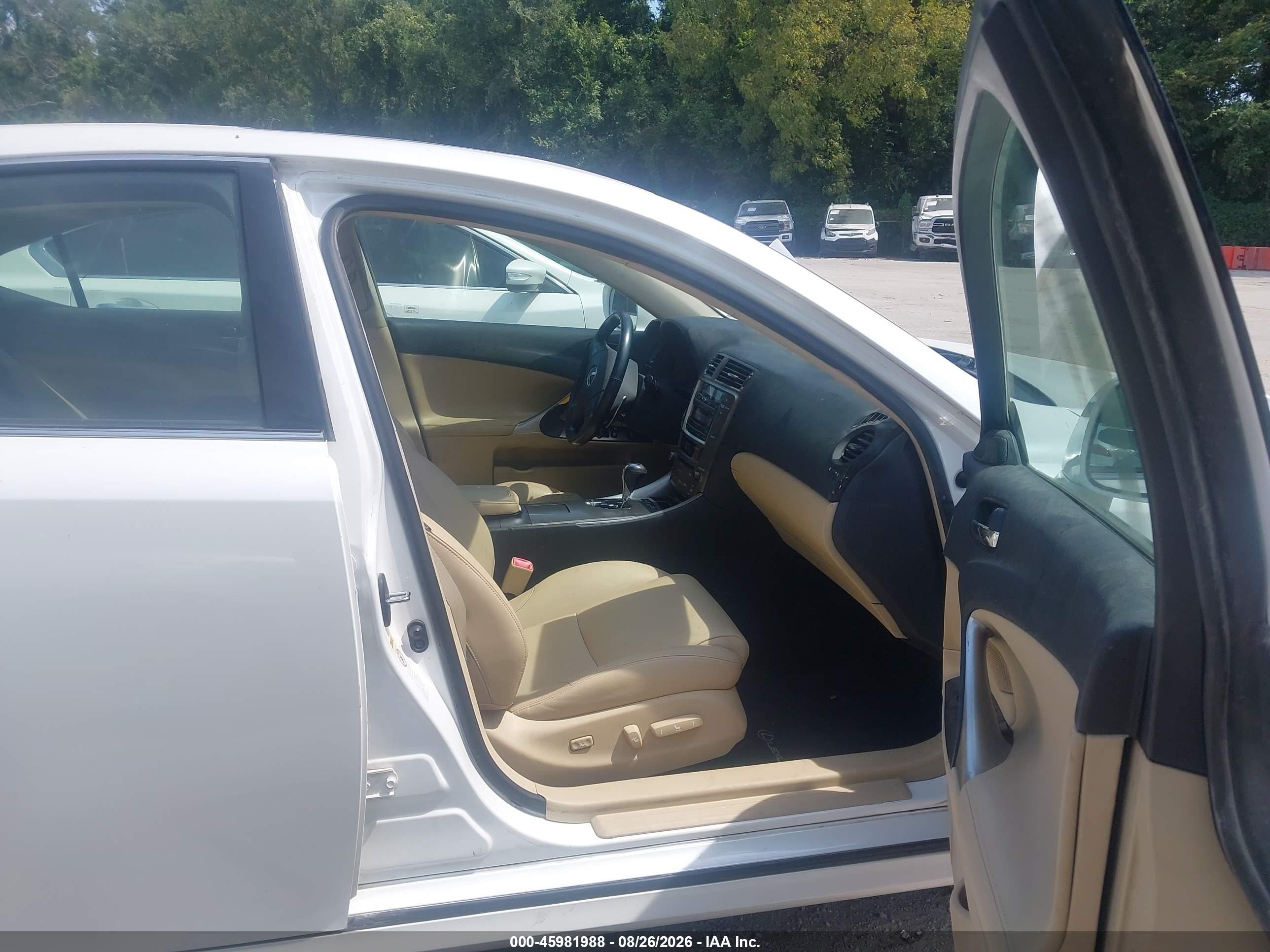 2008 Lexus Is 250   White vin: JTHCK262082025961
