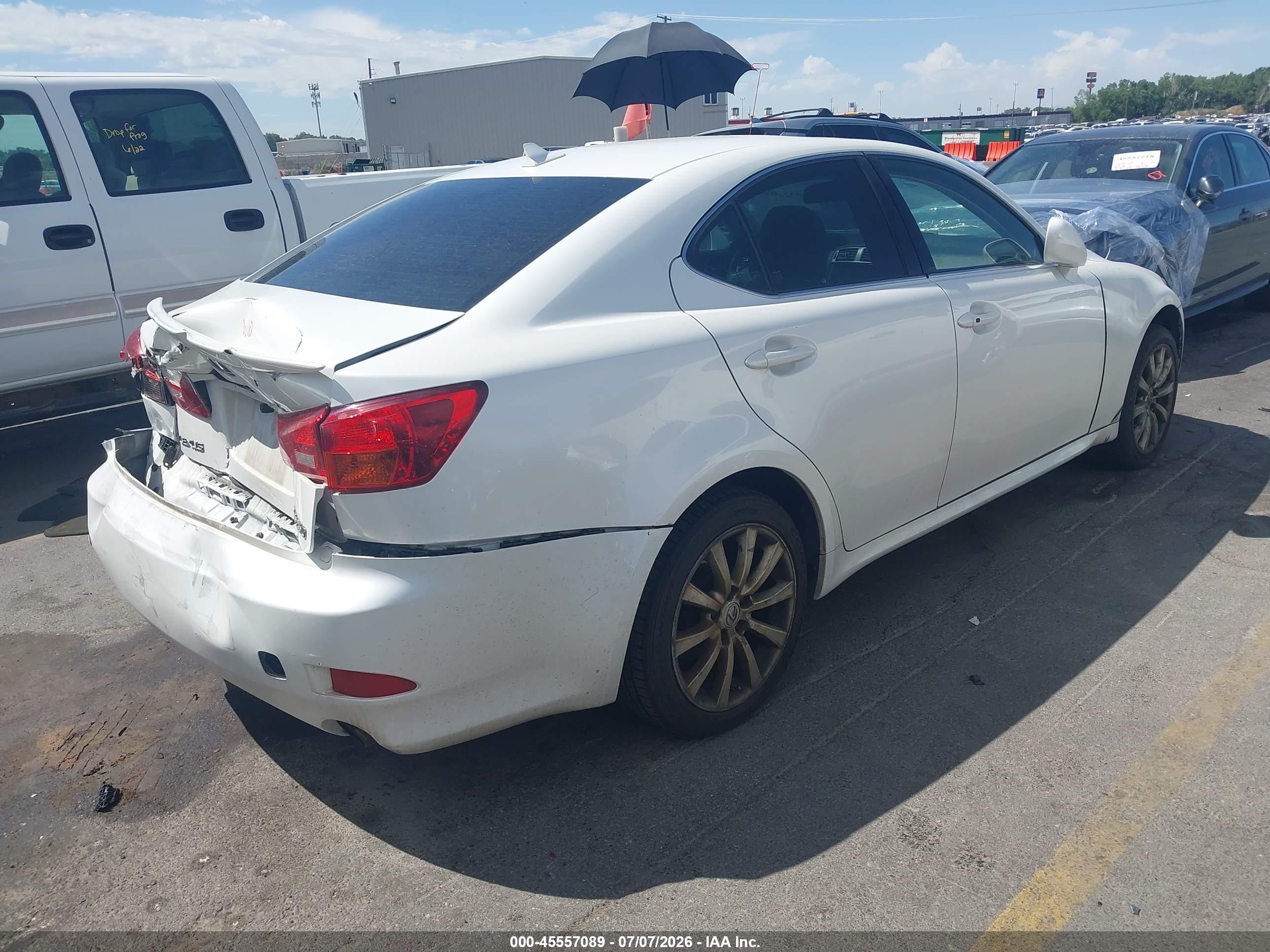 2008 Lexus Is 250   White vin: JTHCK262185024350