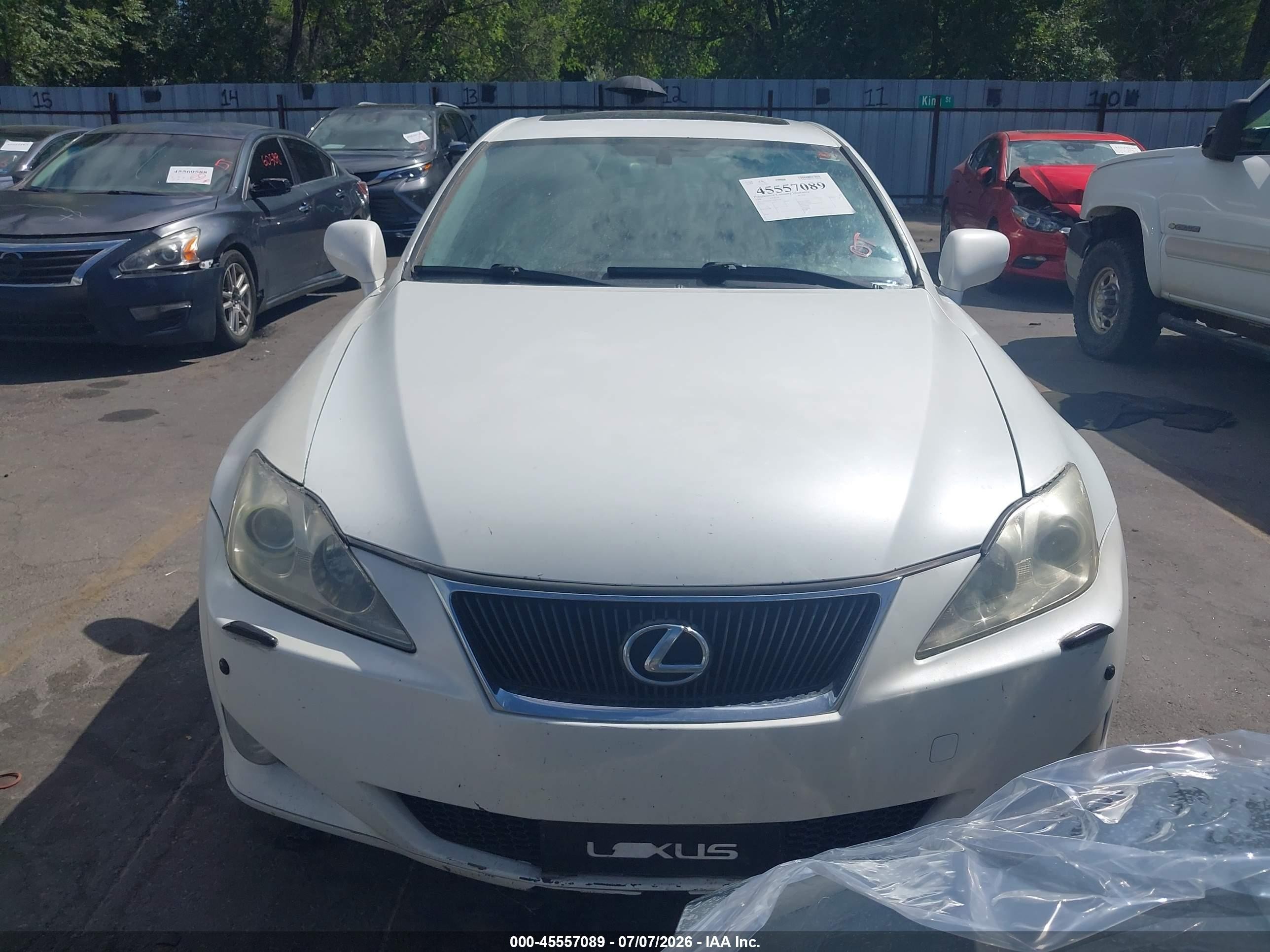 2008 Lexus Is 250   White vin: JTHCK262185024350