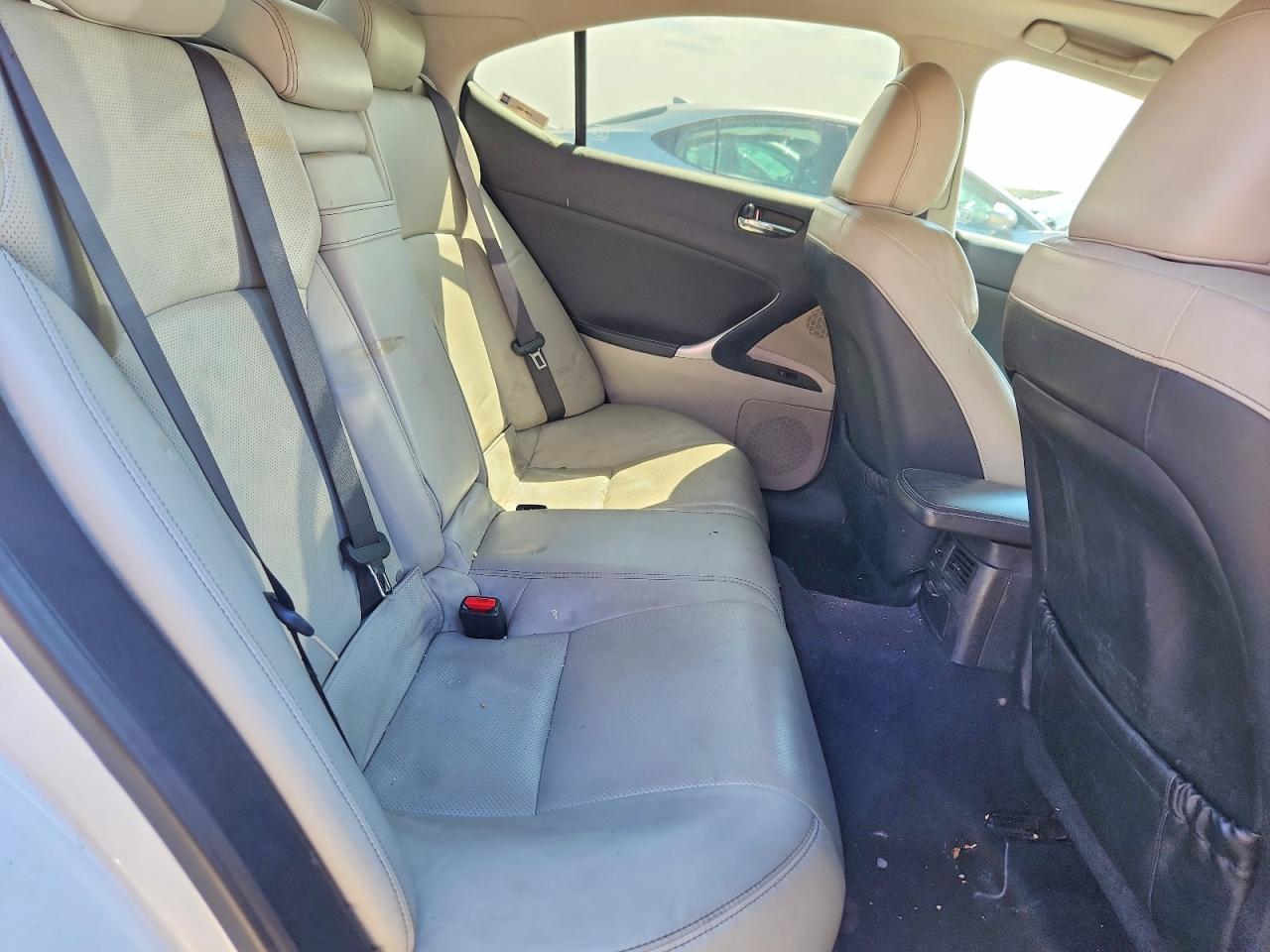 2009 Lexus Is 250 White vin: JTHCK262195034605