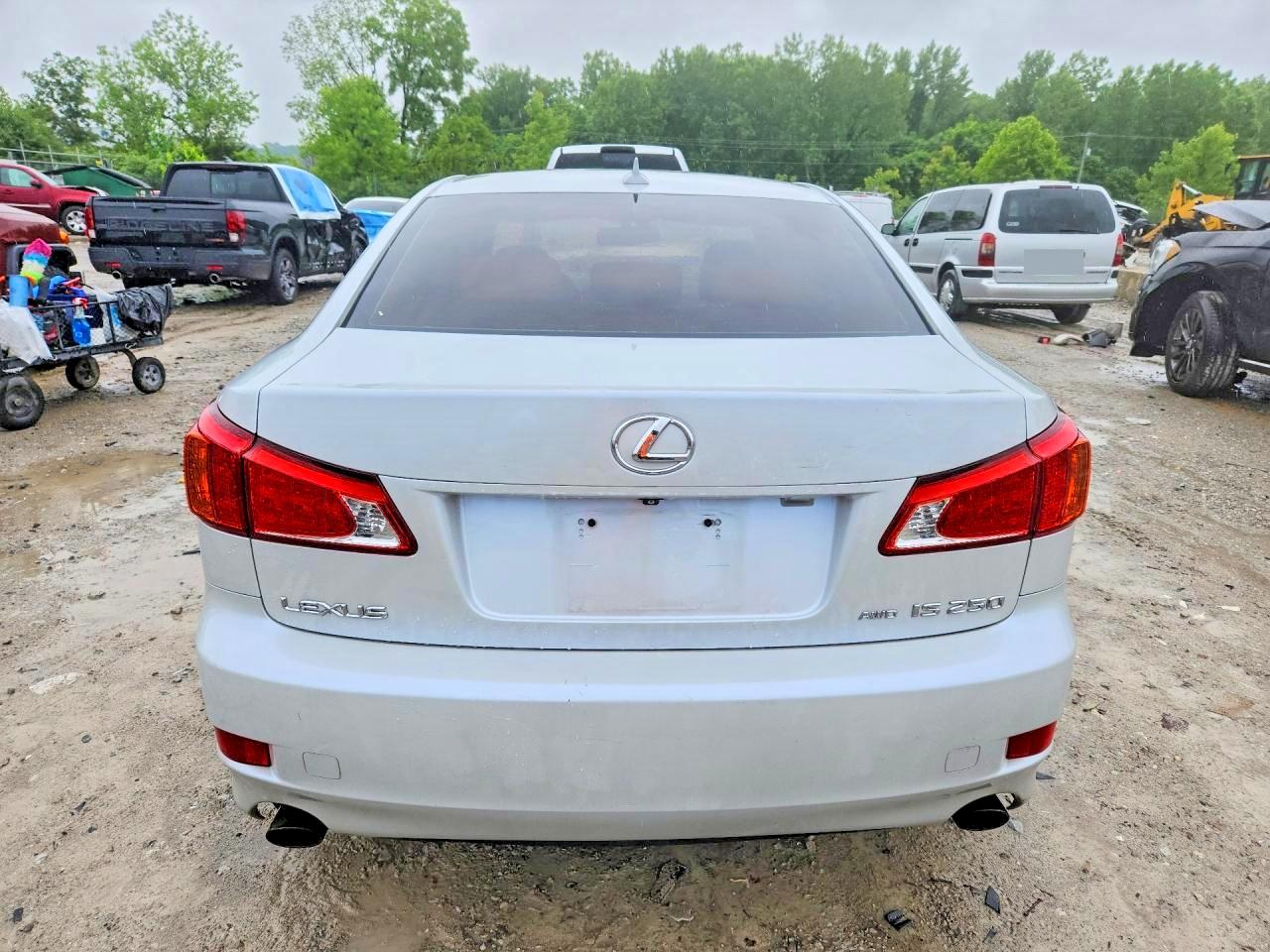 2009 Lexus Is 250 White vin: JTHCK262292032055