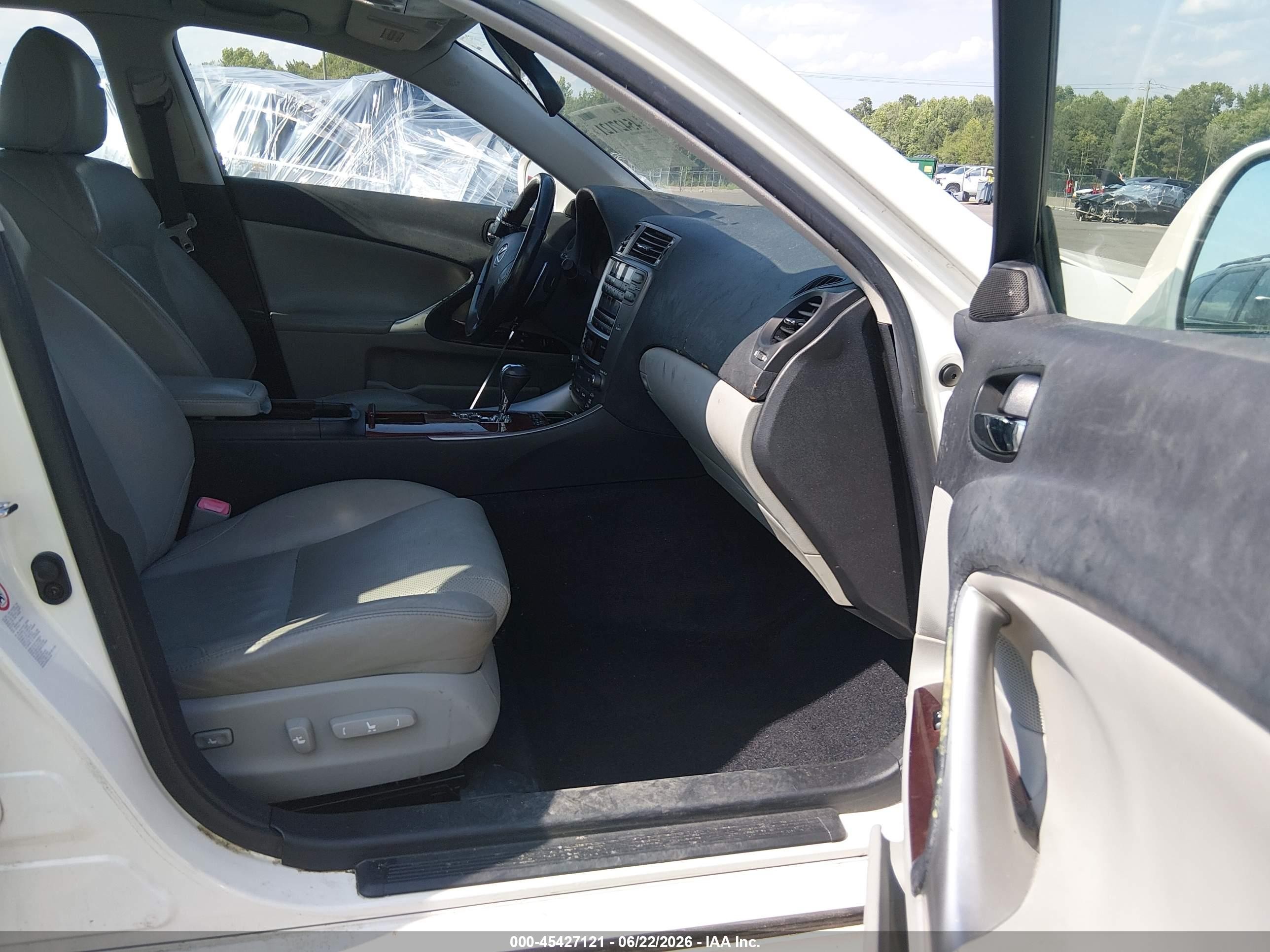 2006 Lexus Is 250   White vin: JTHCK262362000436