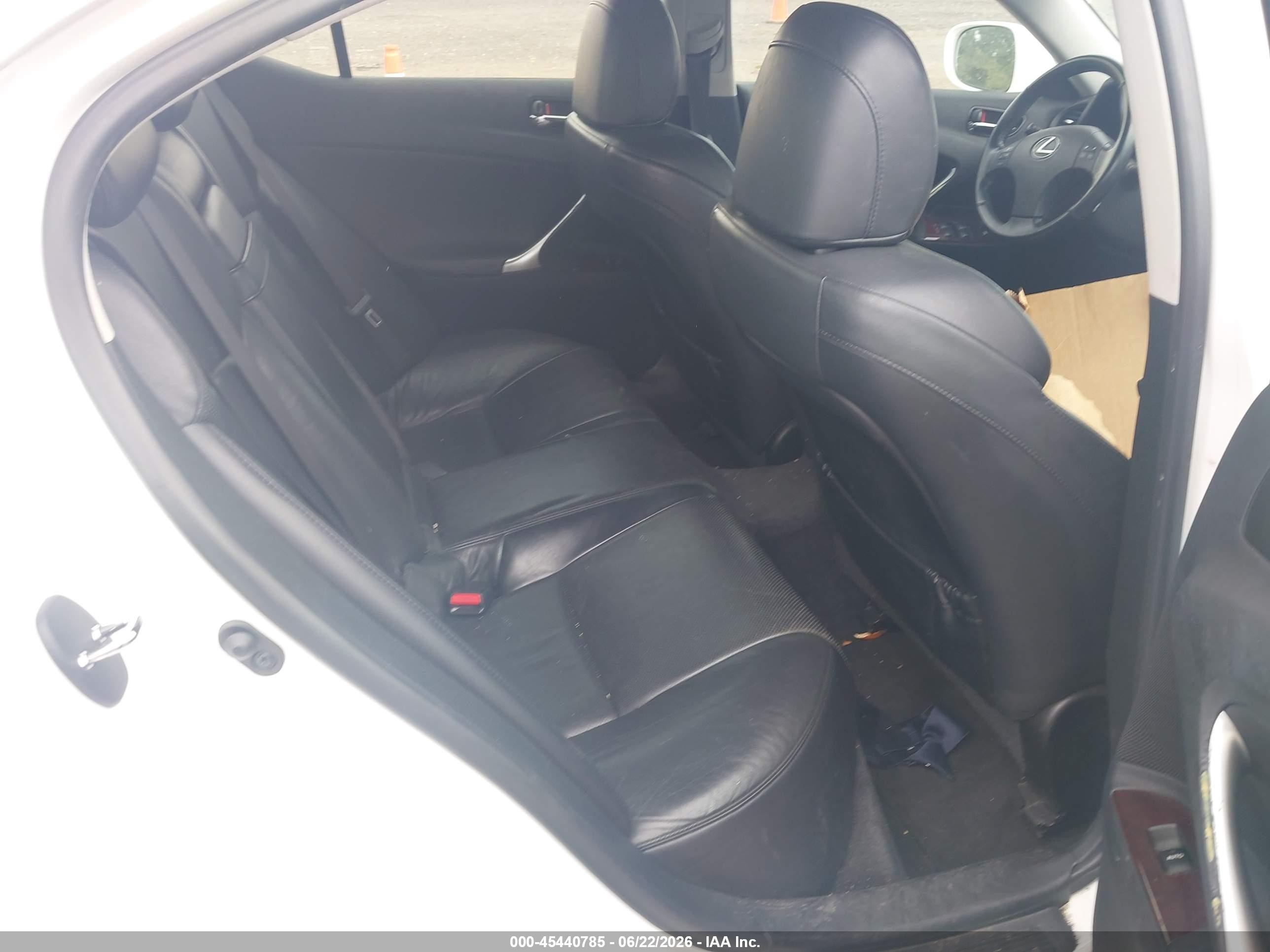 2008 Lexus Is 250 White vin: JTHCK262382025713