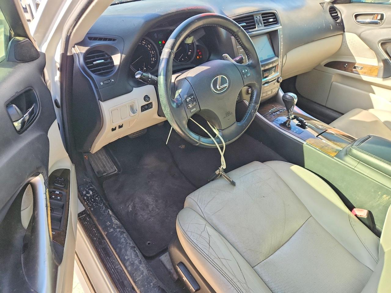 2009 Lexus Is 250 White vin: JTHCK262395030250