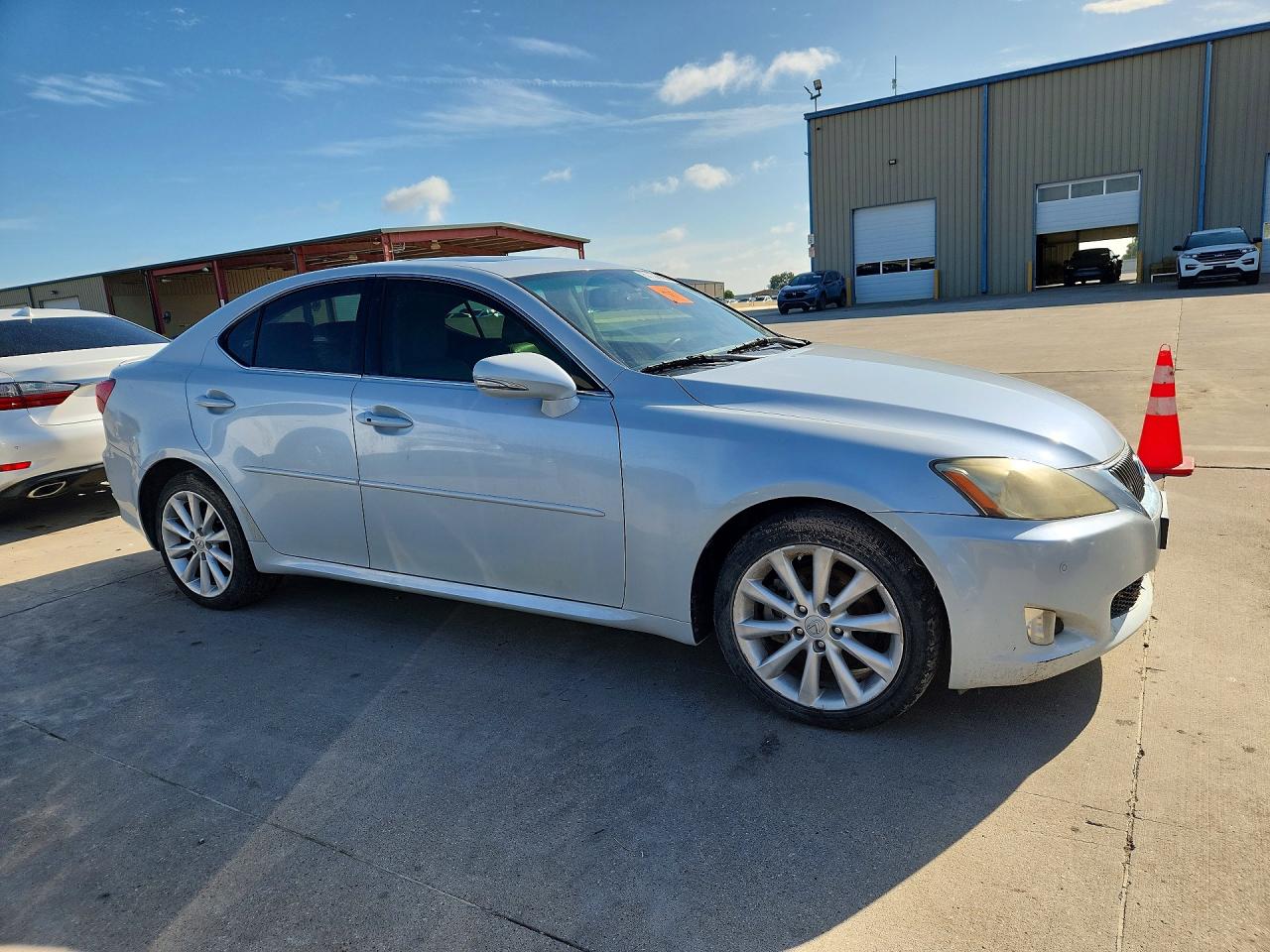 2009 Lexus Is 250 White vin: JTHCK262395030250