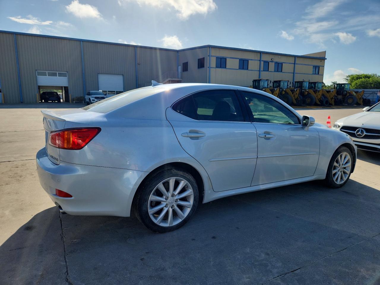 2009 Lexus Is 250 White vin: JTHCK262395030250