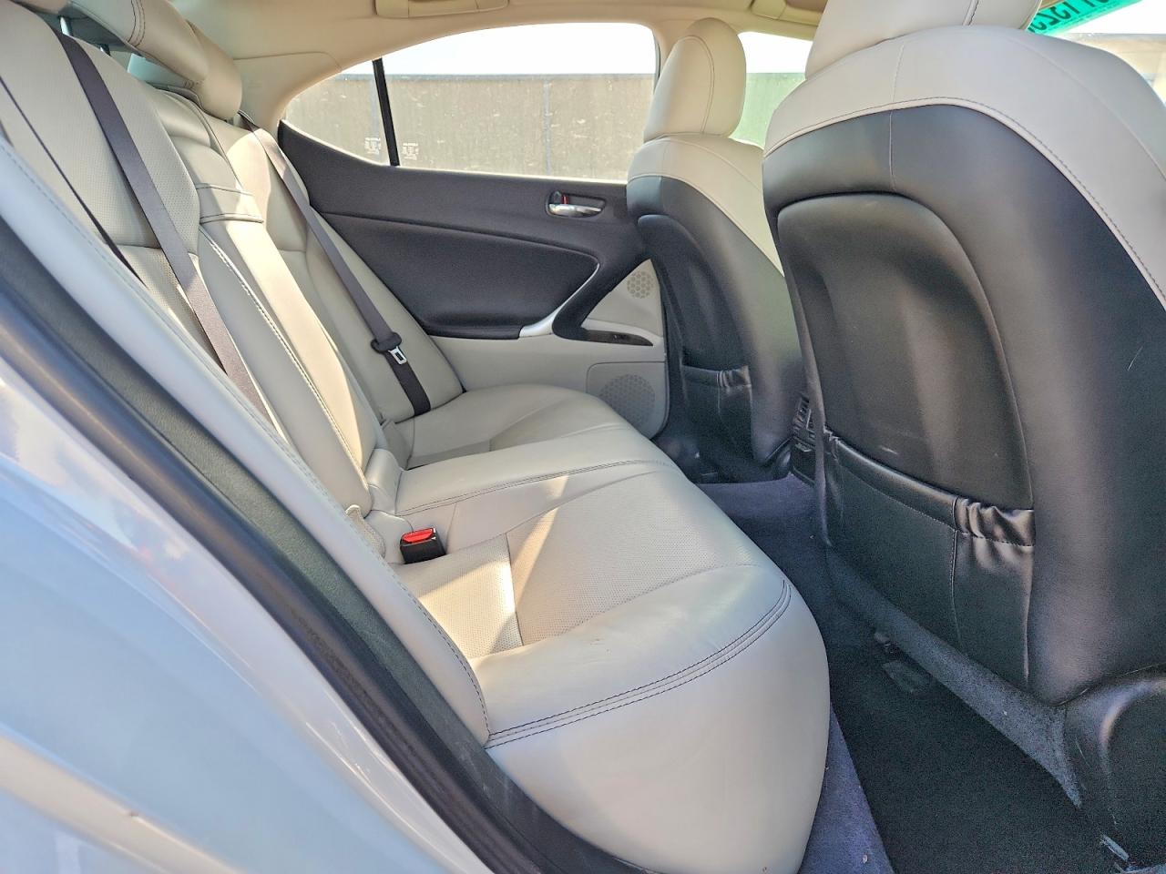 2009 Lexus Is 250 White vin: JTHCK262395030250