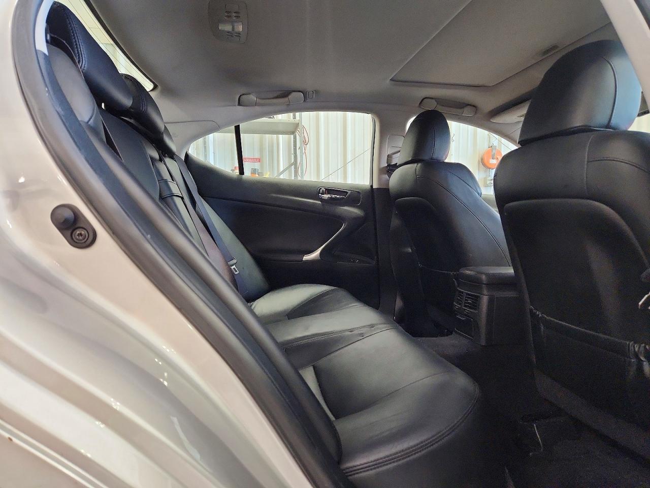 2008 Lexus Is 250 Silver vin: JTHCK262482024750