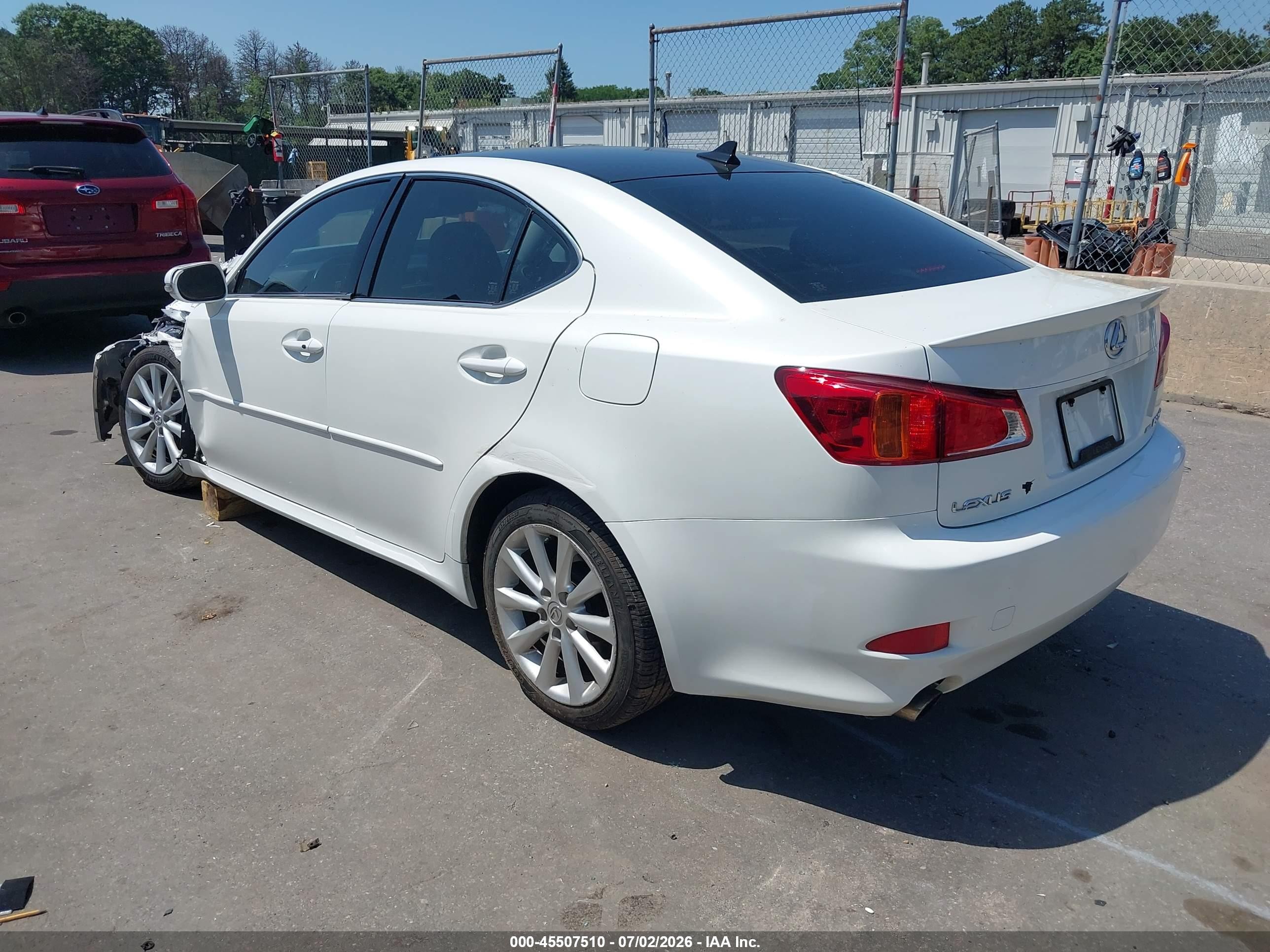 2009 Lexus Is 250   White vin: JTHCK262495032718