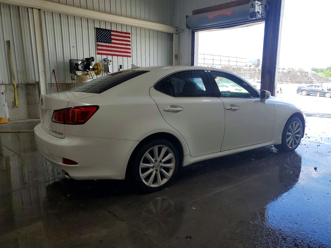 2009 Lexus Is 250 White vin: JTHCK262495032928