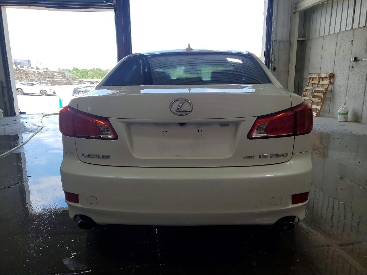 2009 Lexus Is 250 White vin: JTHCK262495032928