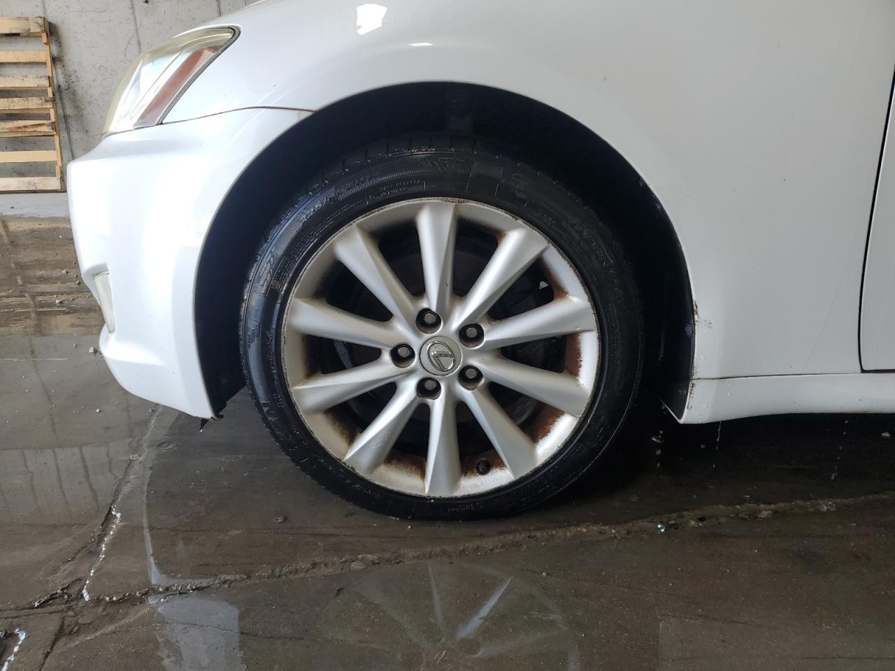 2009 Lexus Is 250 White vin: JTHCK262495032928 Damage: Left Front Wheel, Curb Rash, > 12 Inches