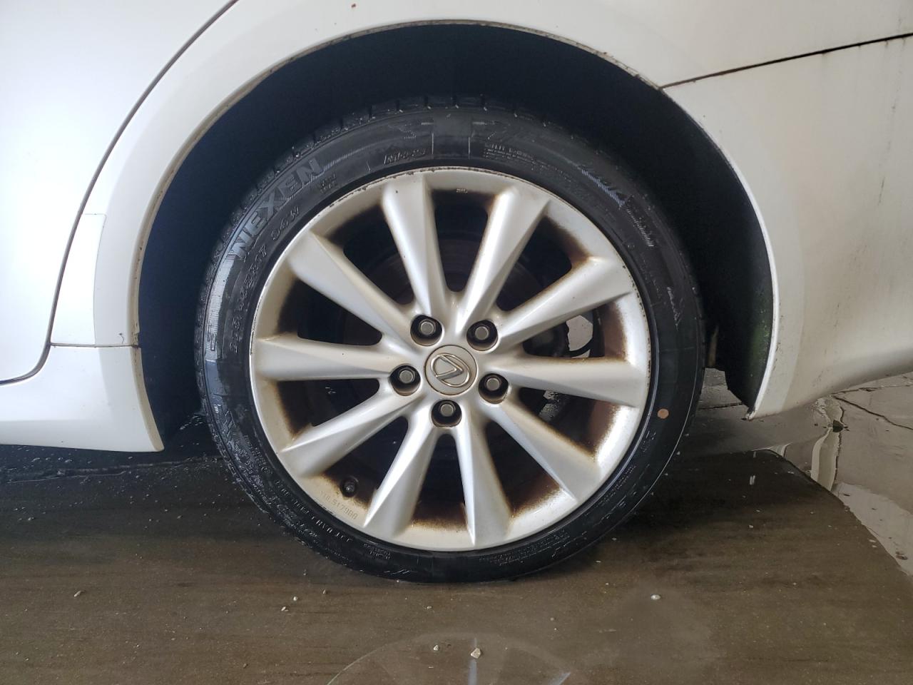 2009 Lexus Is 250 White vin: JTHCK262495032928 Damage: Left Rear Wheel, Curb Rash, > 12 Inches