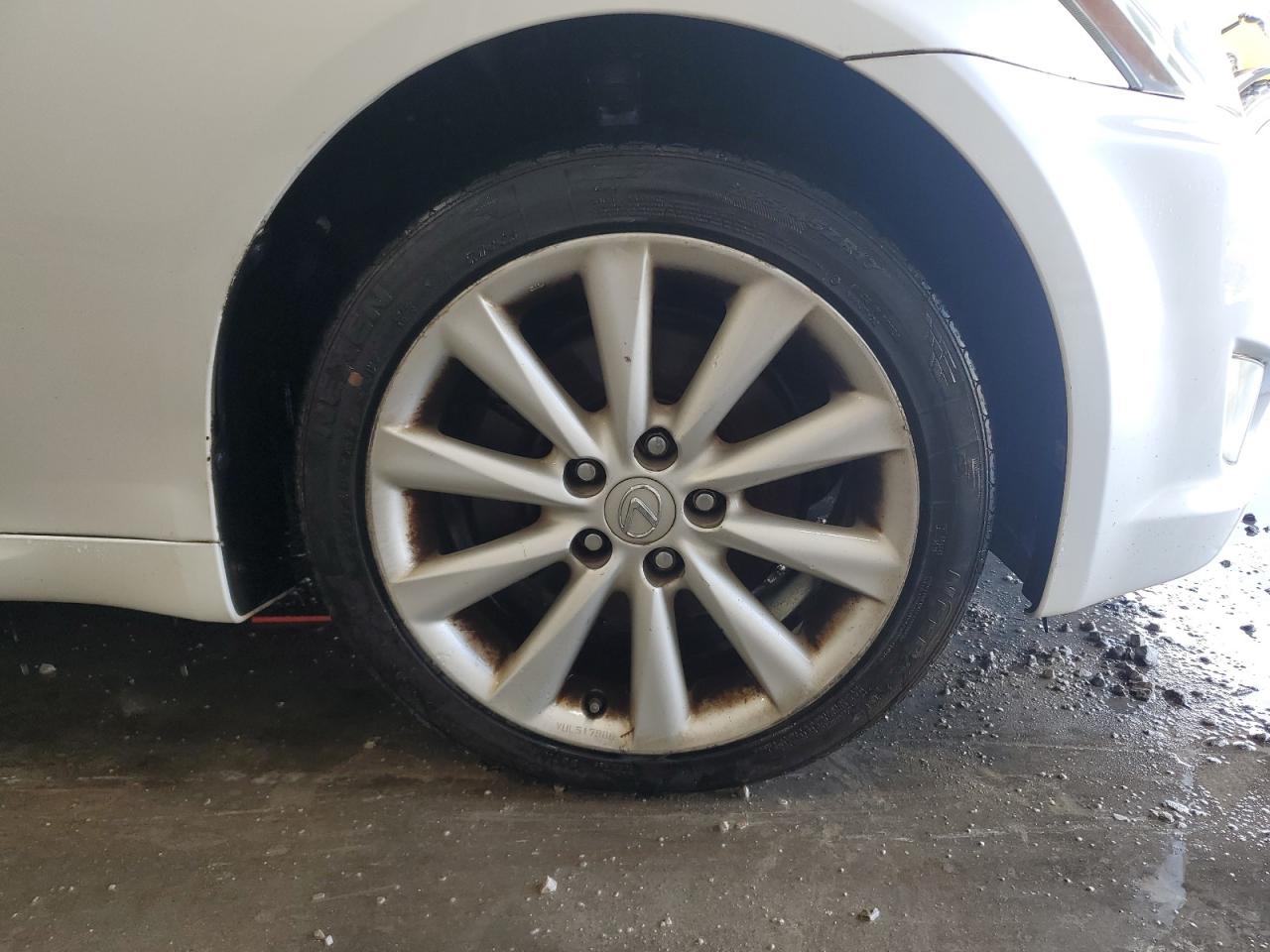 2009 Lexus Is 250 White vin: JTHCK262495032928 Damage: Right Front Wheel, Curb Rash, > 12 Inches