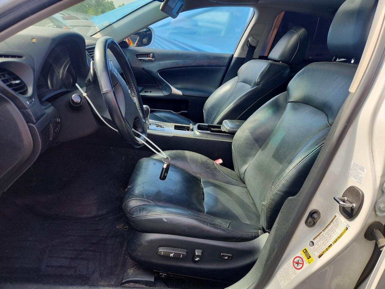 2007 Lexus Is 250 White vin: JTHCK262575014077