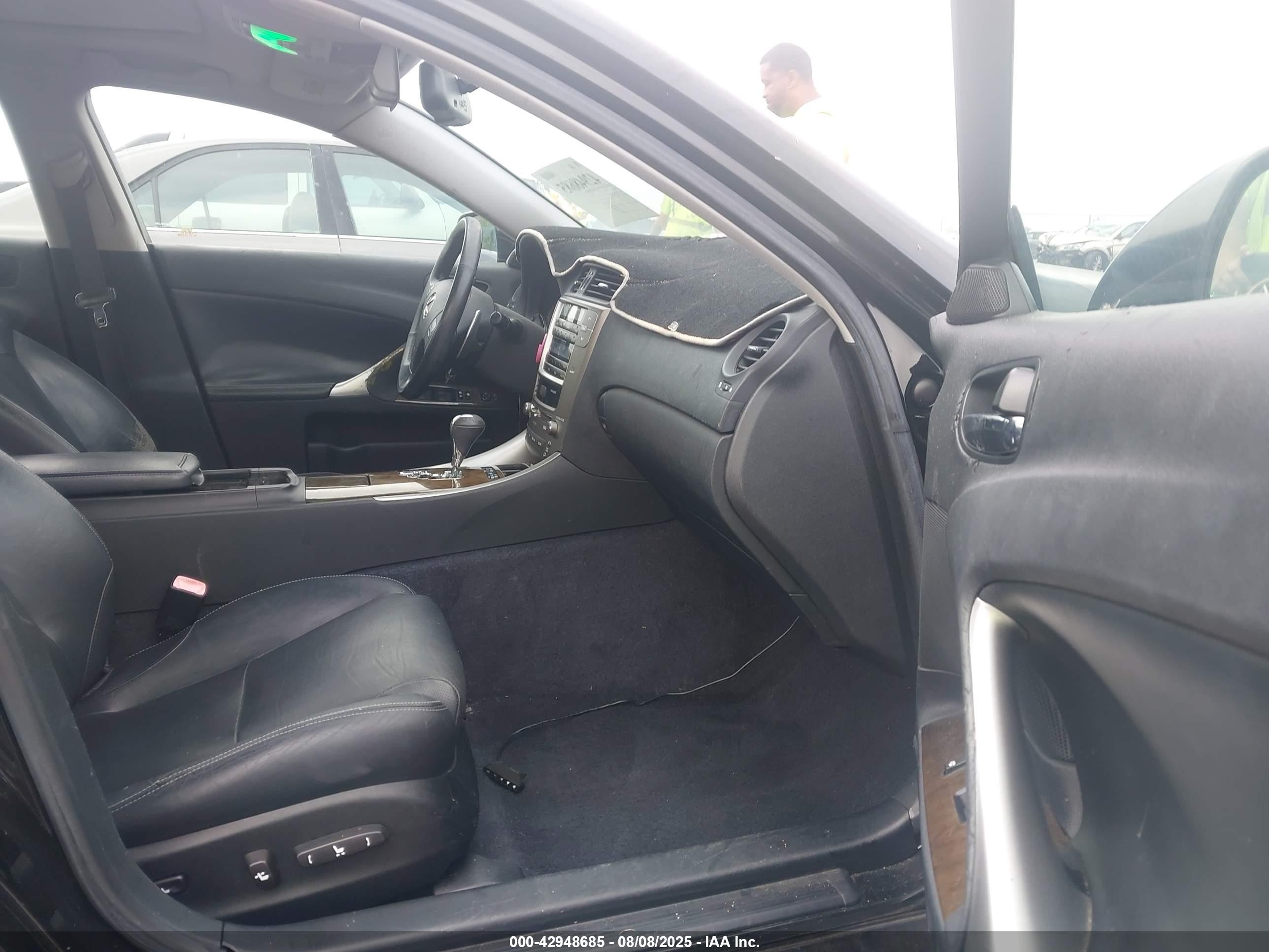 2009 Lexus Is 250   Black vin: JTHCK262592028842
