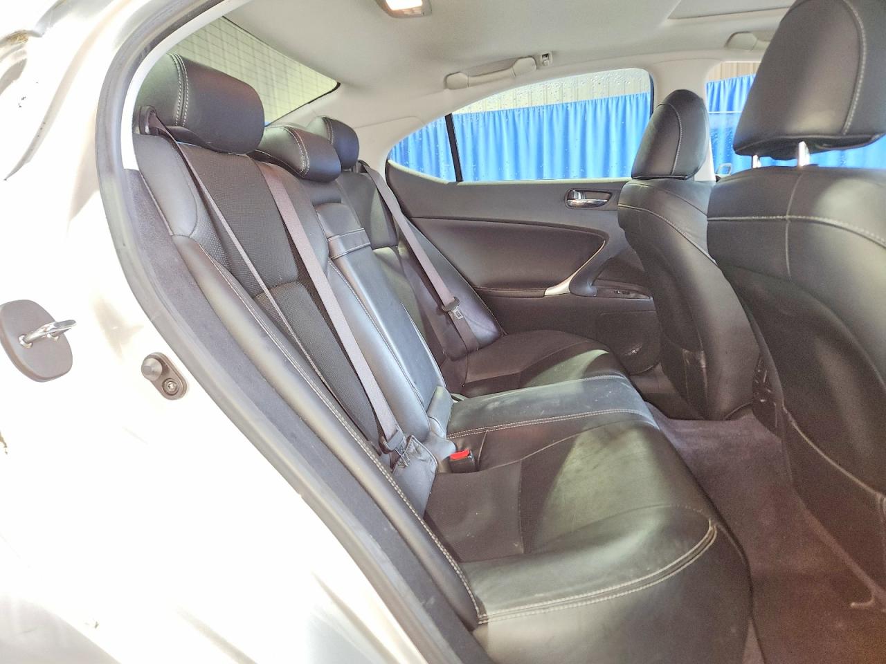 2009 Lexus Is 250 Серебряный vin: JTHCK262595032209