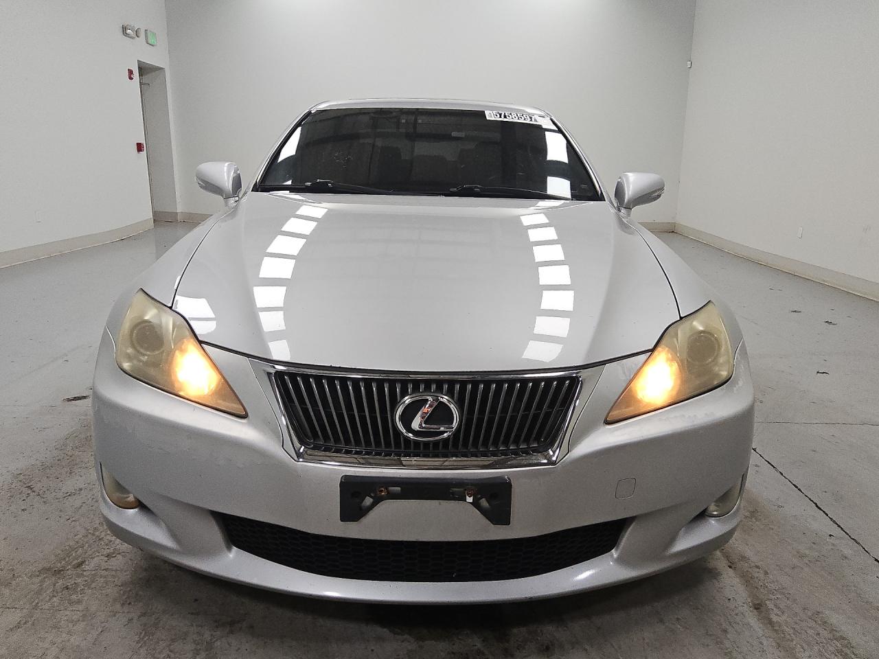 2009 Lexus Is 250 Silver vin: JTHCK262695031408 Damage: Hood, Chipped, 6
