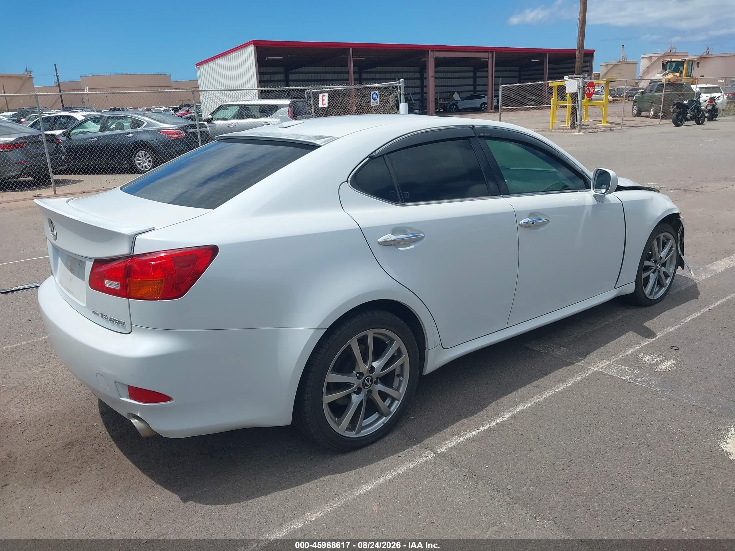 2007 Lexus Is 250   White vin: JTHCK262772018360
