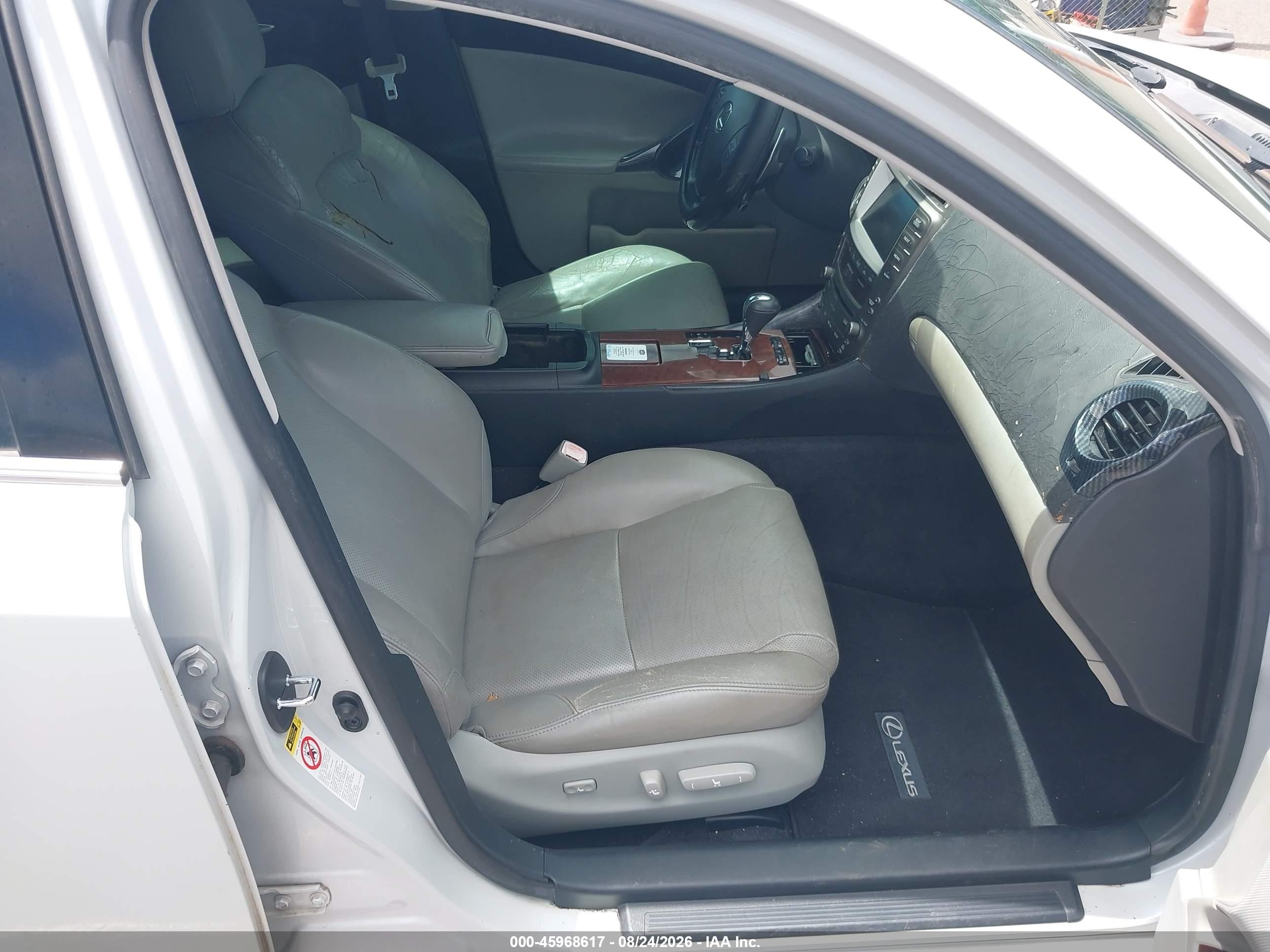 2007 Lexus Is 250   White vin: JTHCK262772018360
