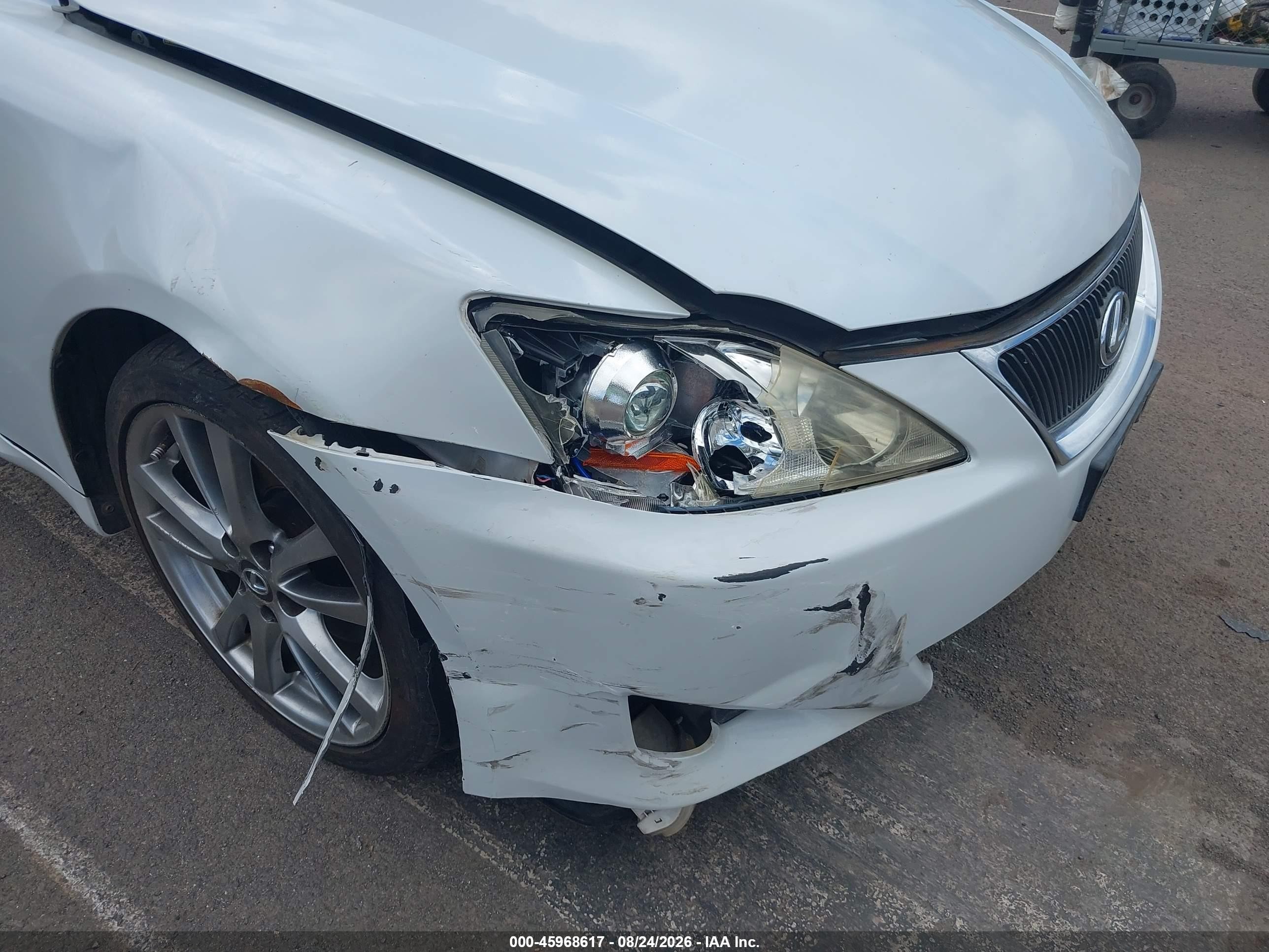2007 Lexus Is 250   White vin: JTHCK262772018360