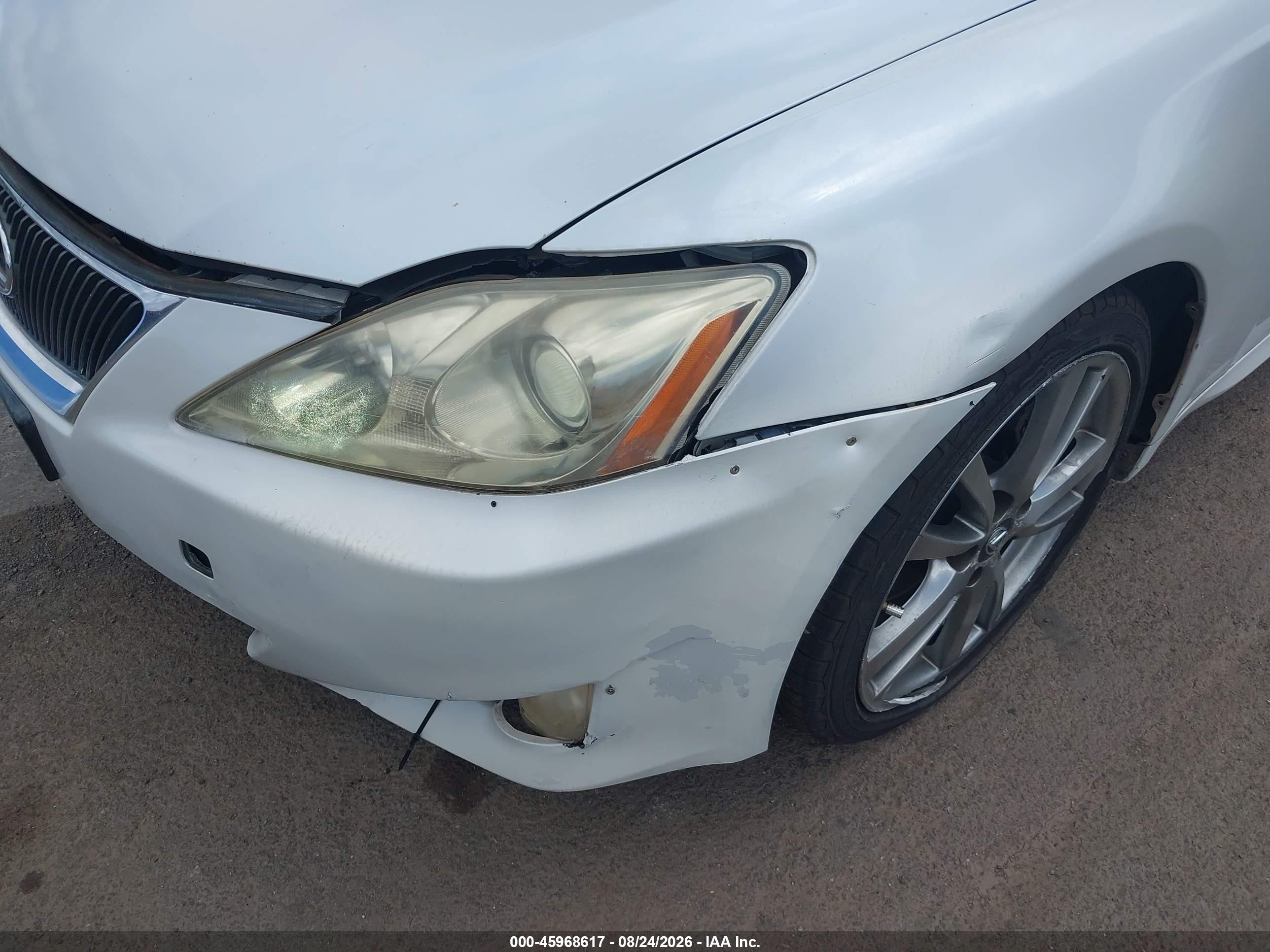 2007 Lexus Is 250   White vin: JTHCK262772018360