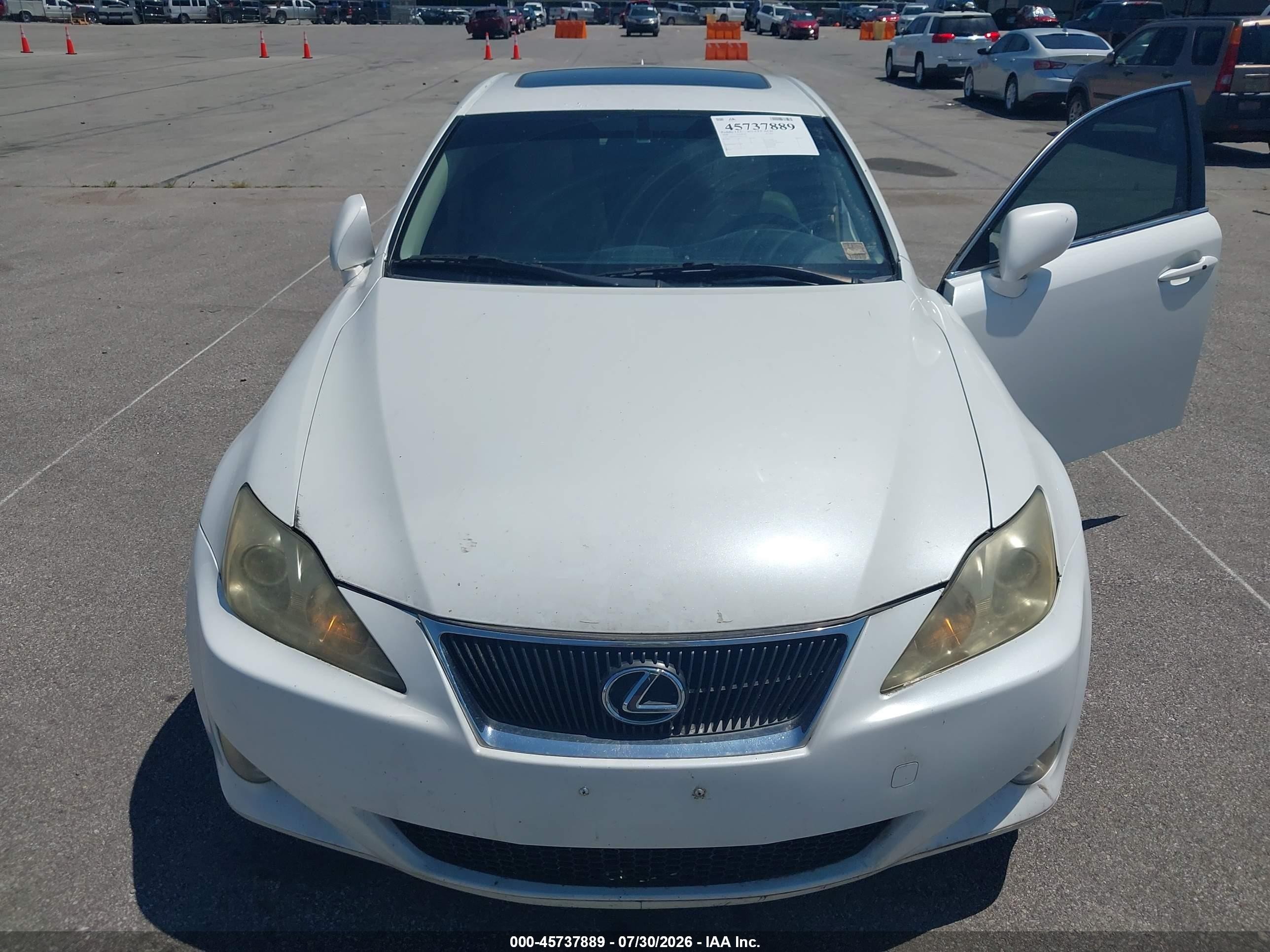 2008 Lexus Is 250   White vin: JTHCK262782021762