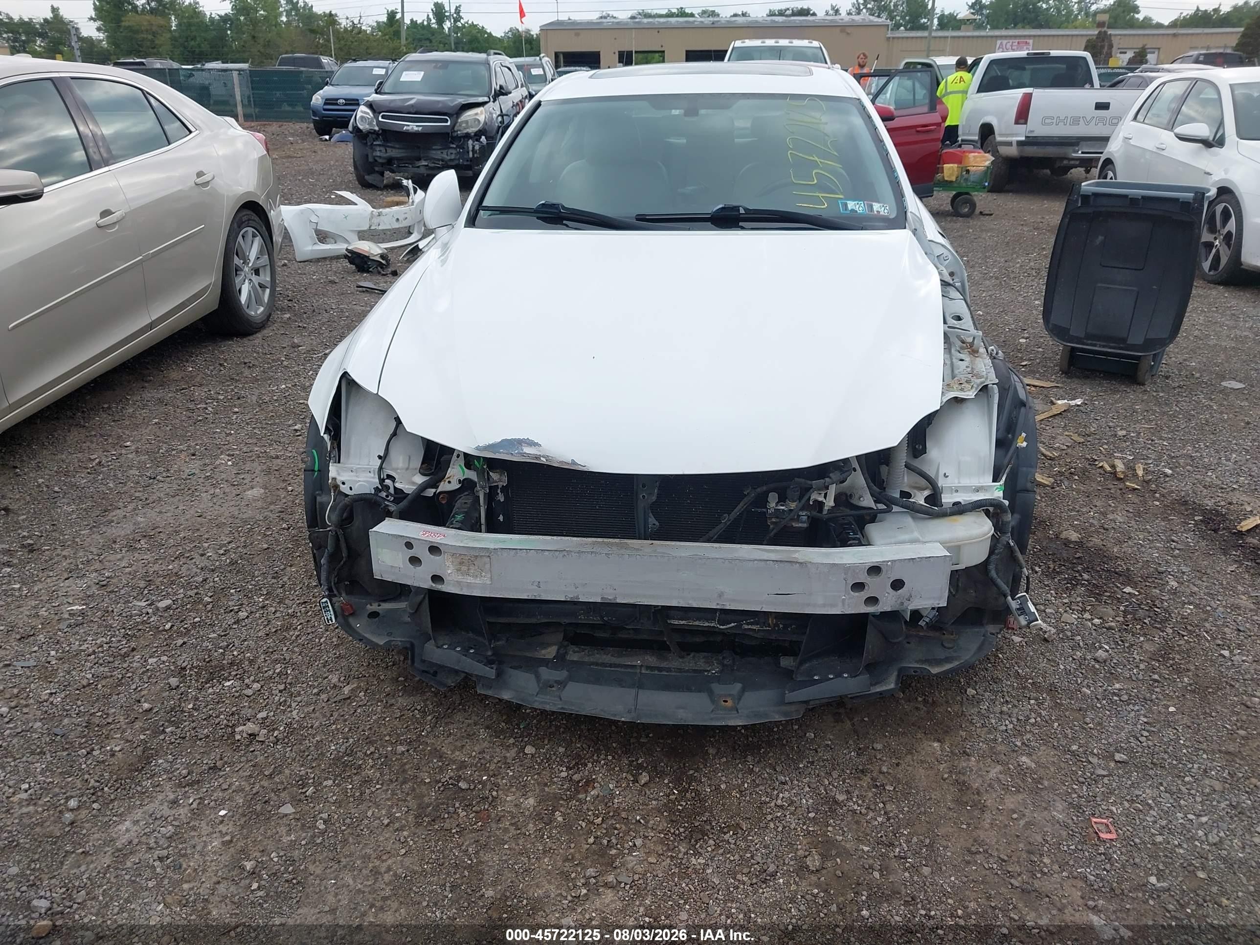 2009 Lexus Is 250   White vin: JTHCK262792031967