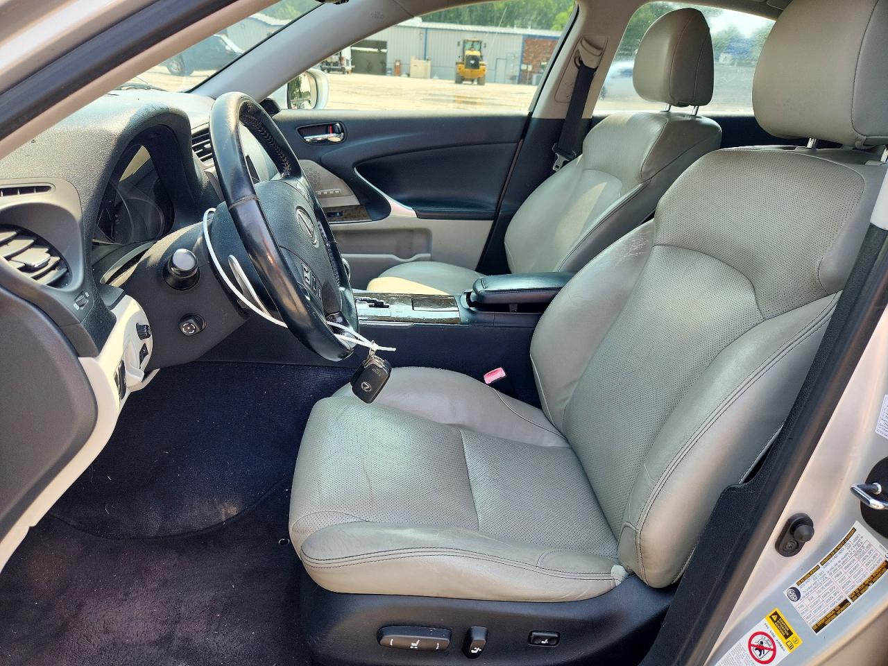 2009 Lexus Is 250 Silver vin: JTHCK262795031207