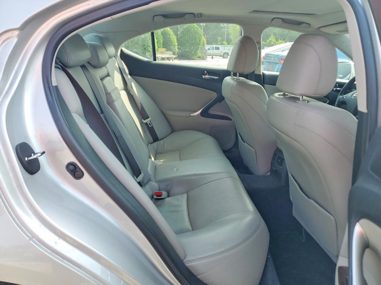 2007 Lexus Is 250 Silver vin: JTHCK262872011210